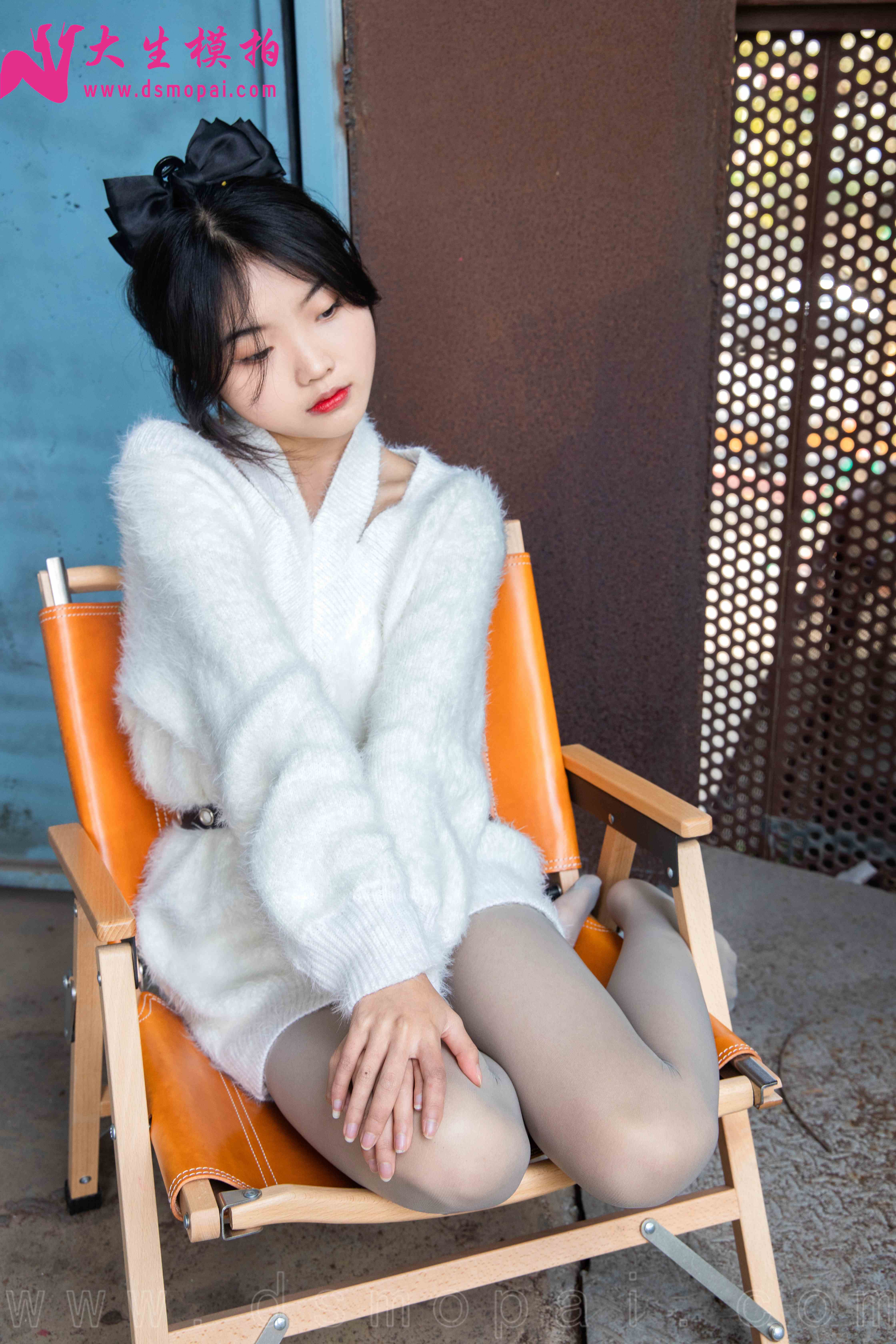 China Beauty Legs and feet 995