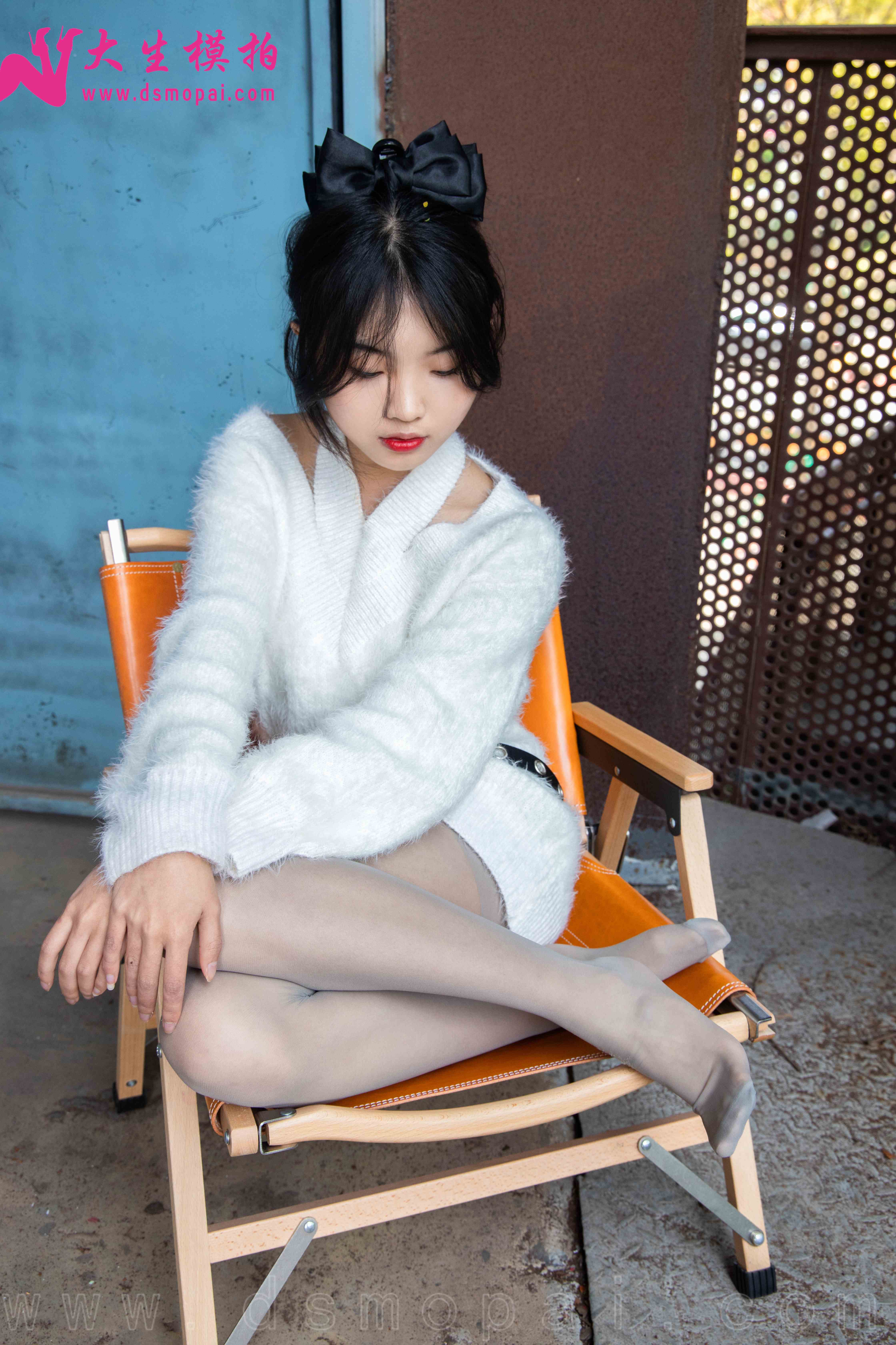 China Beauty Legs and feet 995