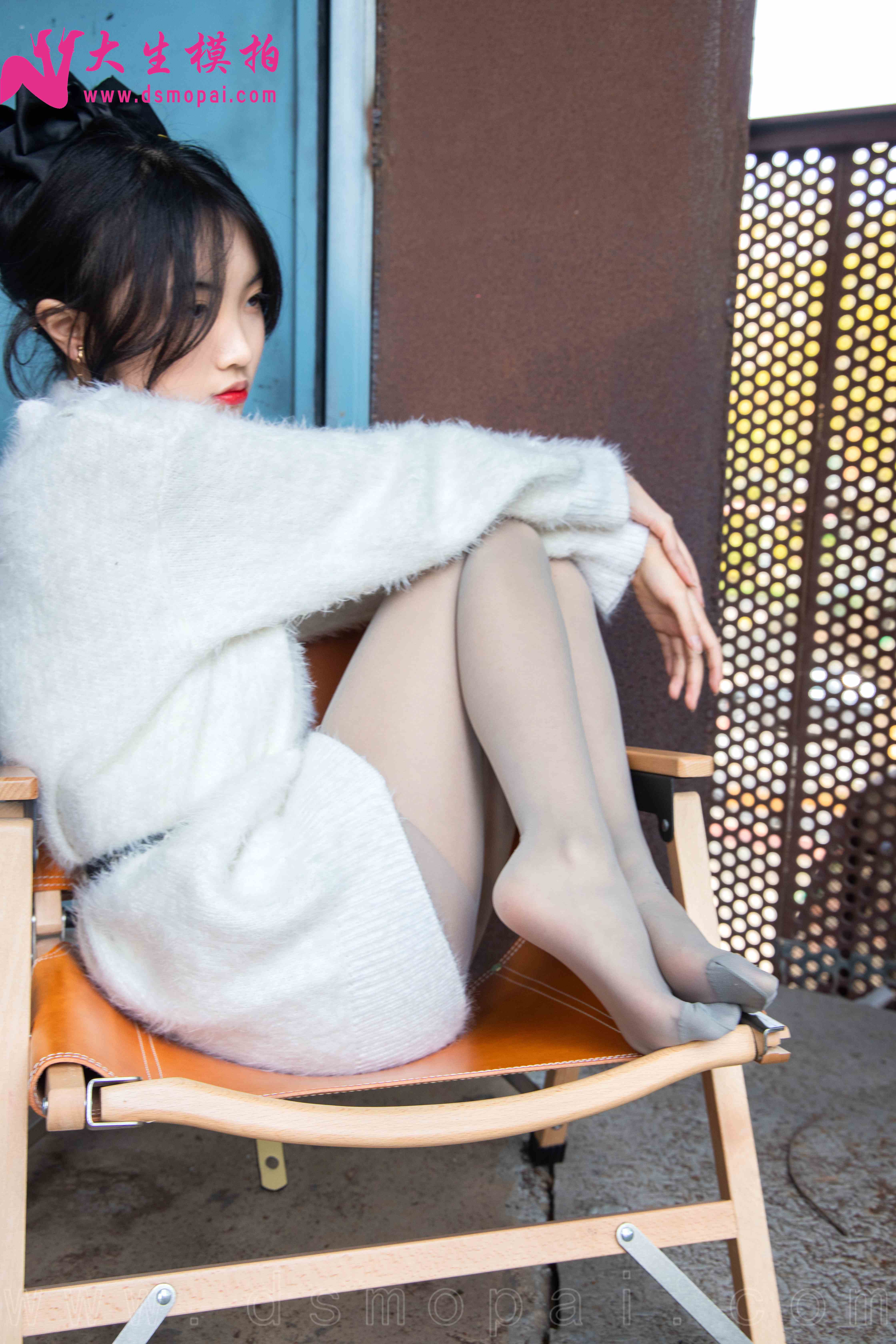 China Beauty Legs and feet 995