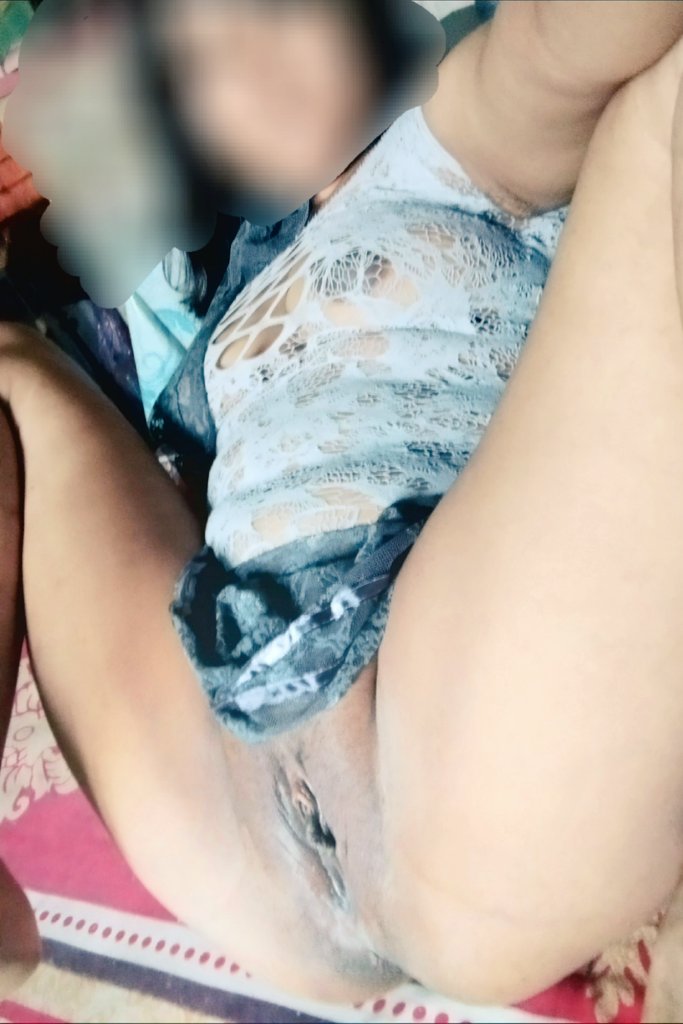 Bangladeshi Twitter Whore Slut Anika in Lingerie