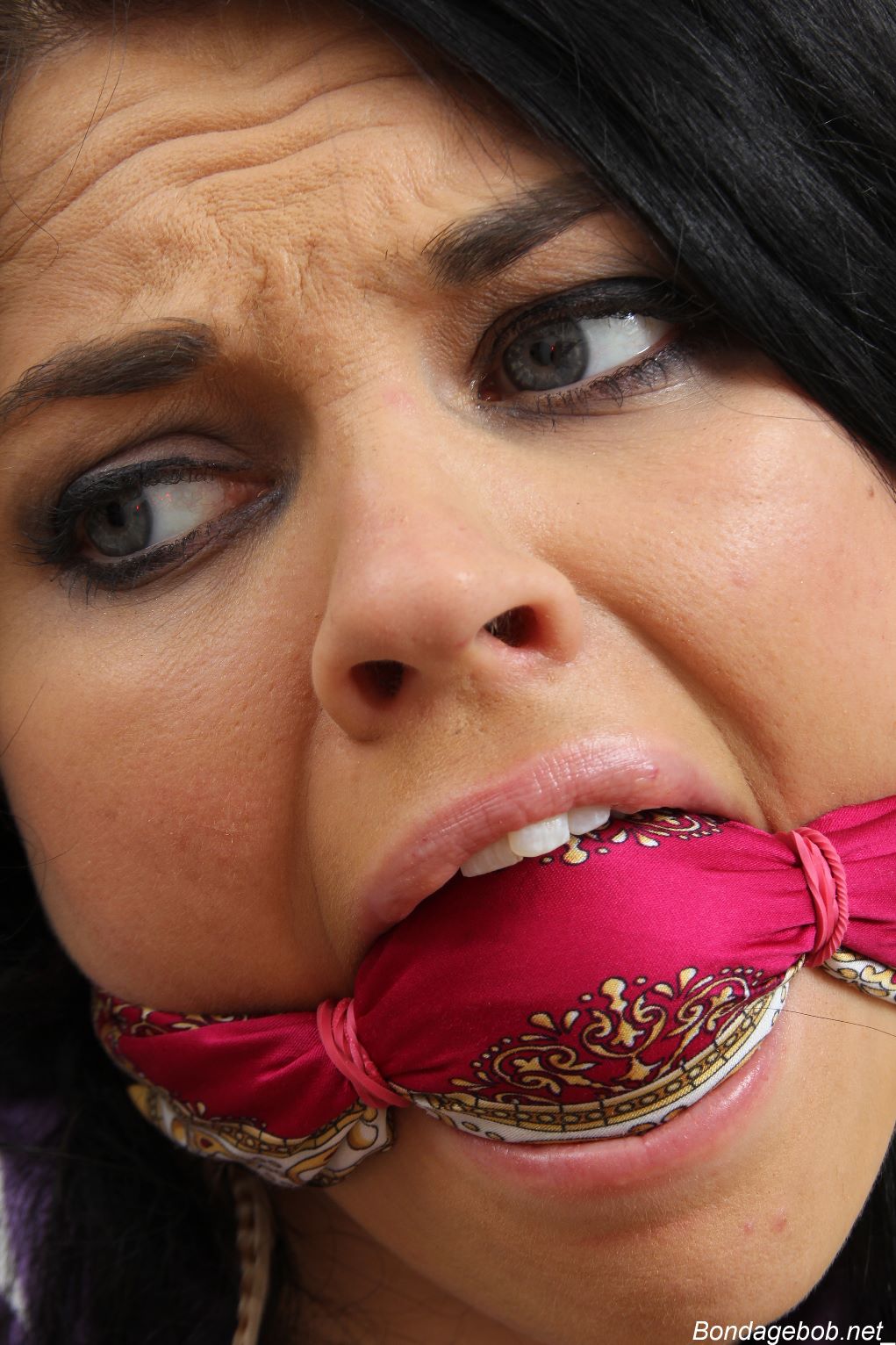 Tied Sexy Beauties 206-3