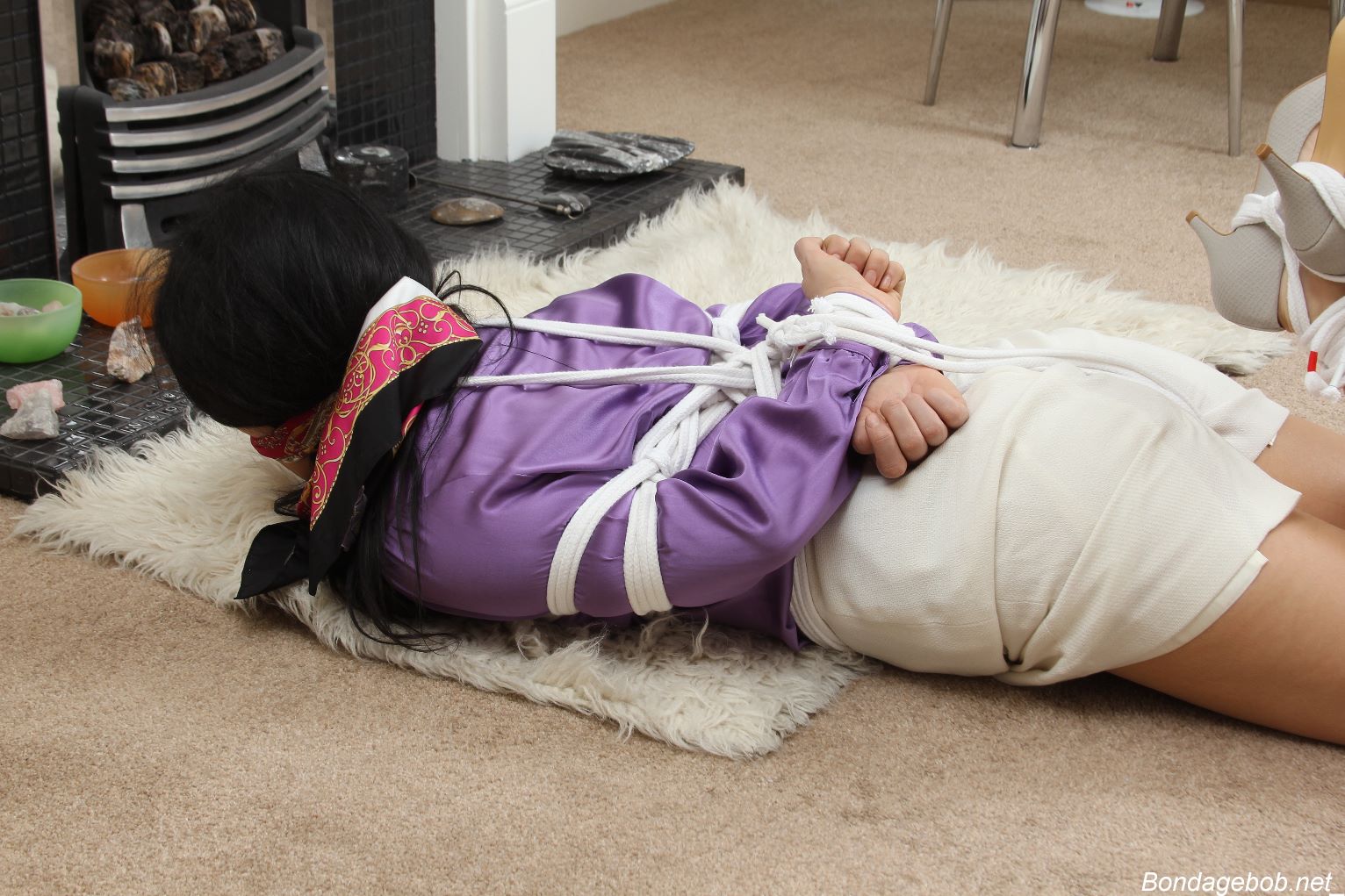 Tied Sexy Beauties 206-3