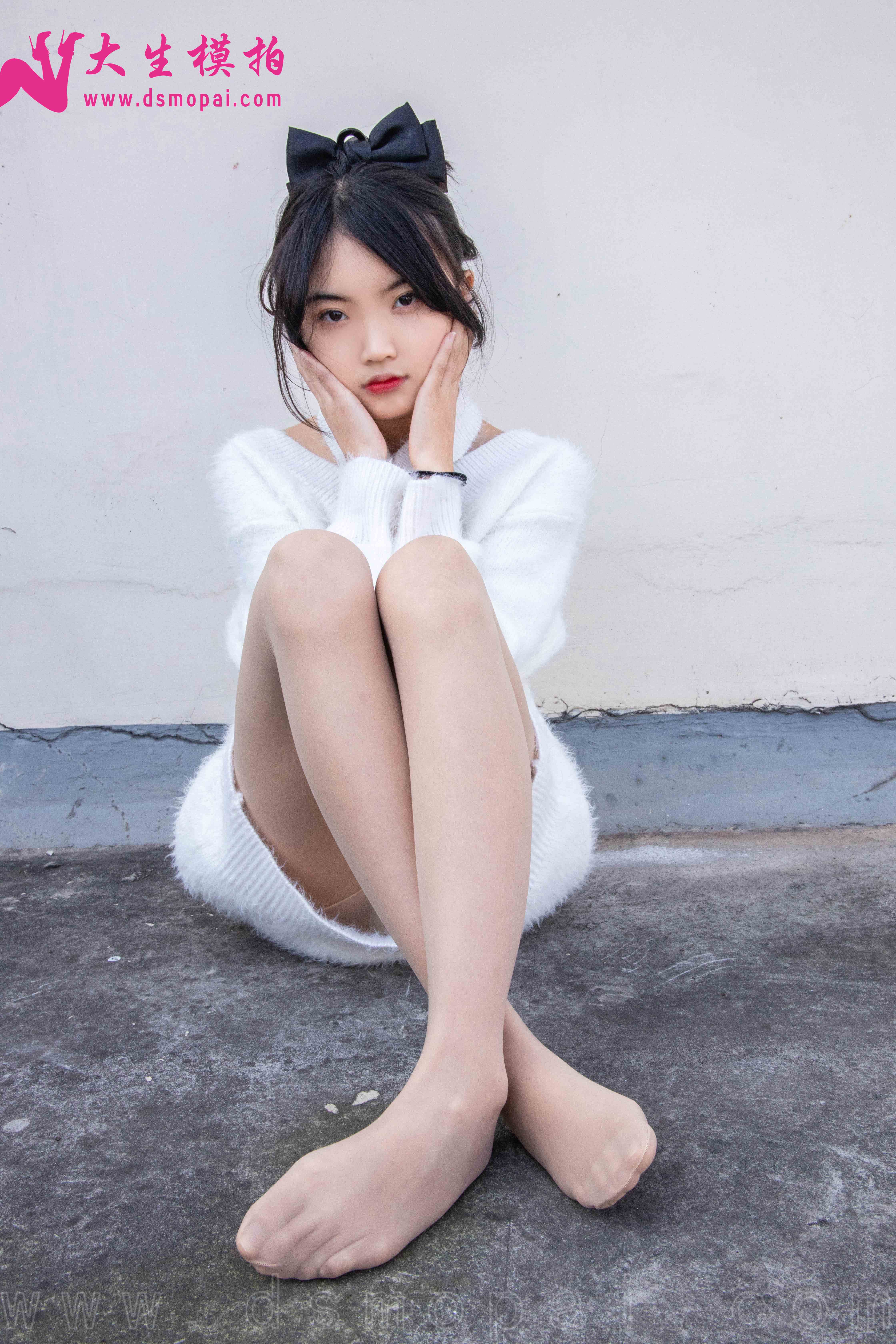China Beauty Legs and feet 1000