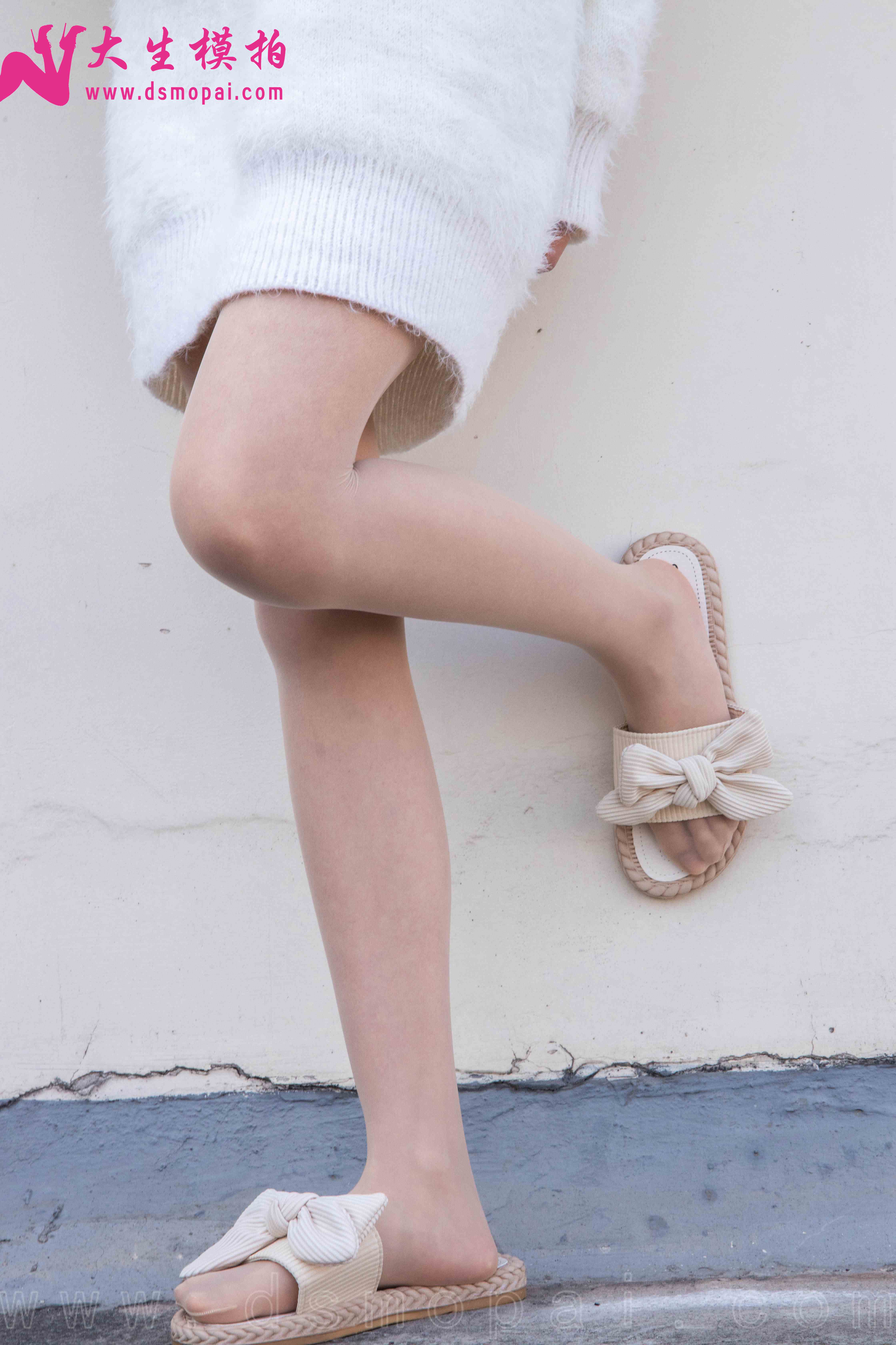 China Beauty Legs and feet 1000