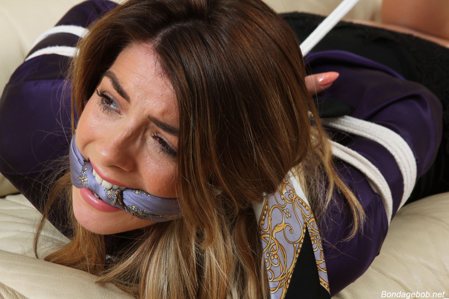 Tied Sexy Beauties 212-3