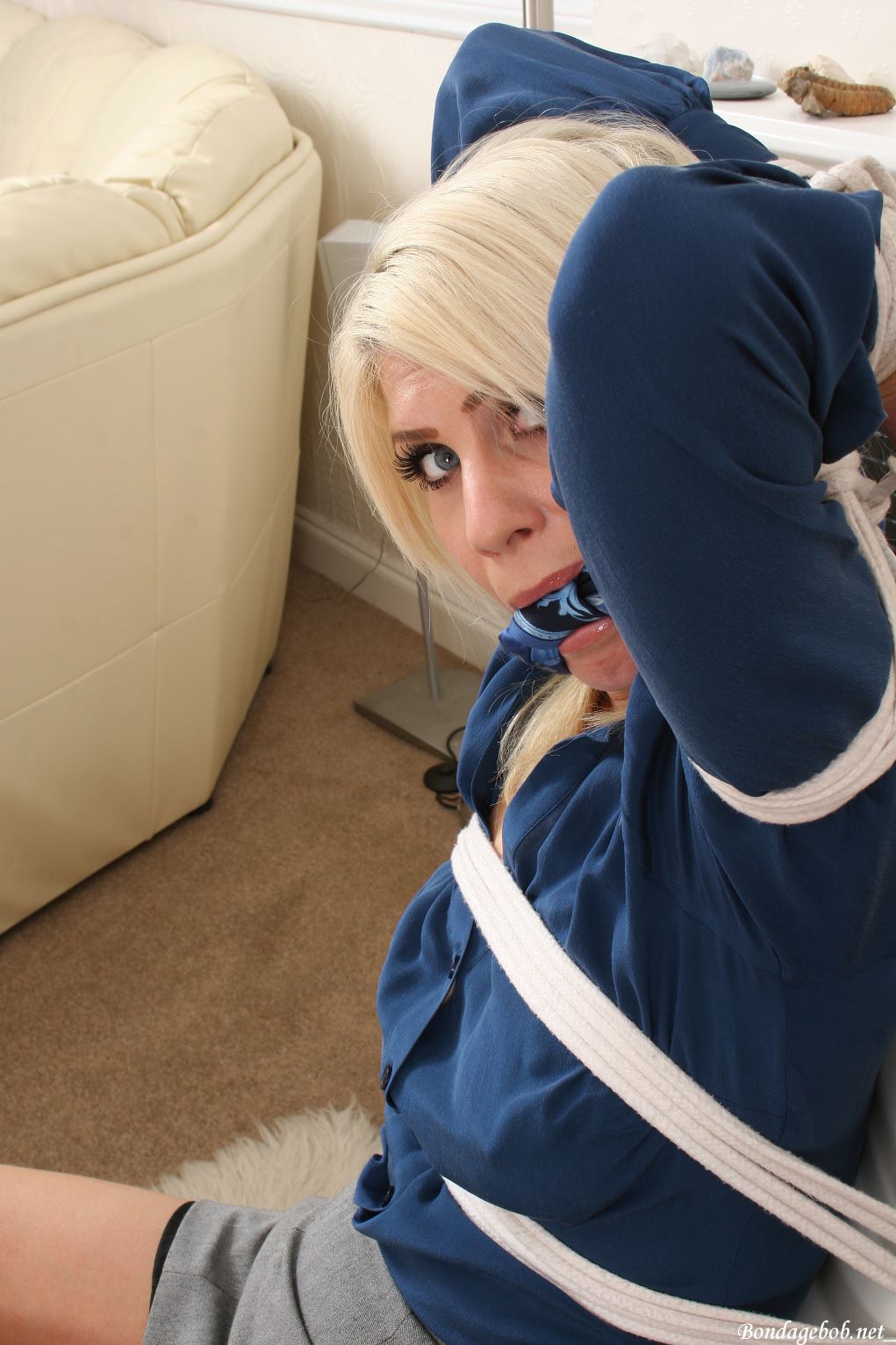 Tied Sexy Beauties 215-2