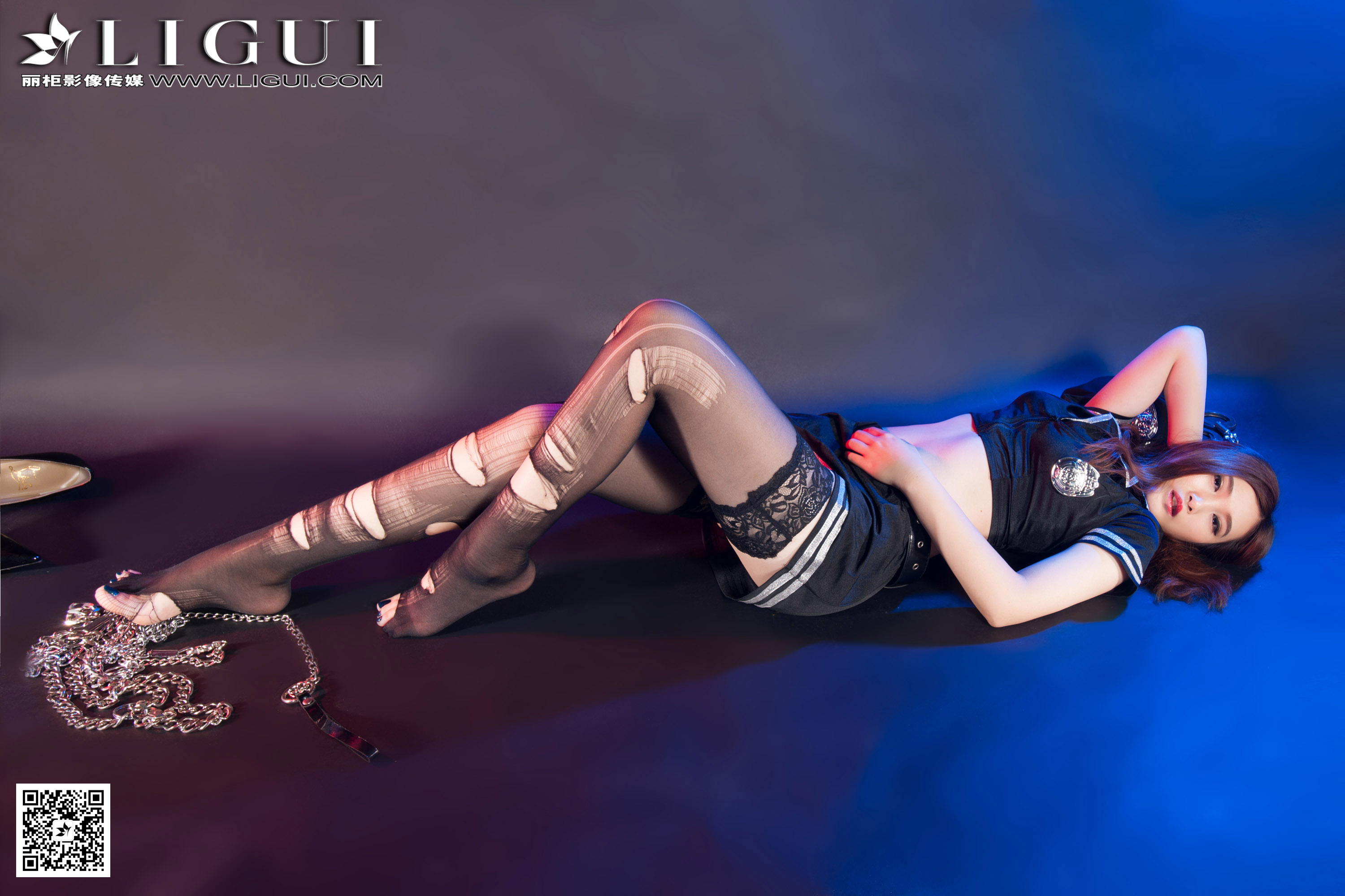 pretty lady dirty feet 33