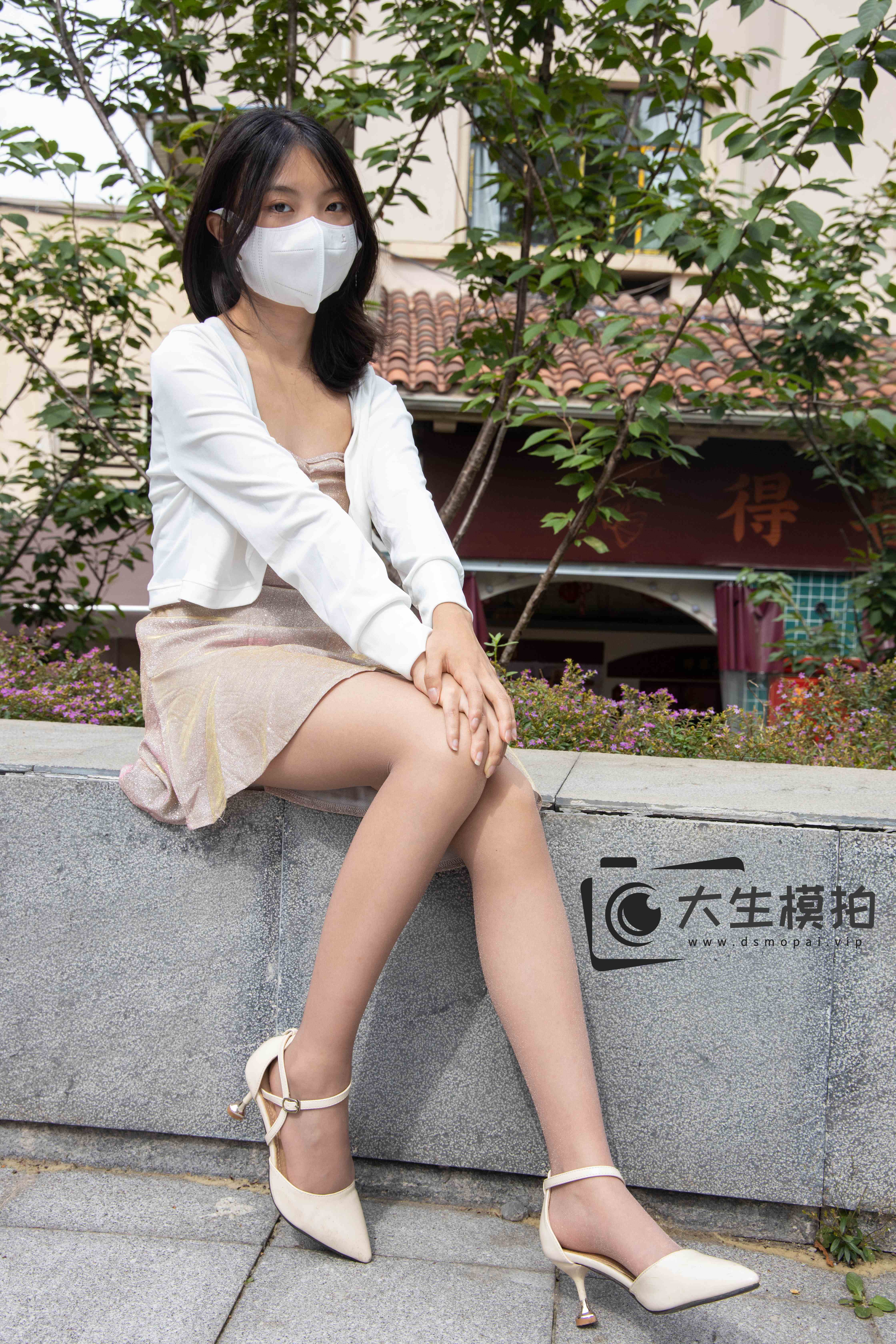 China Beauty Legs and feet 1001