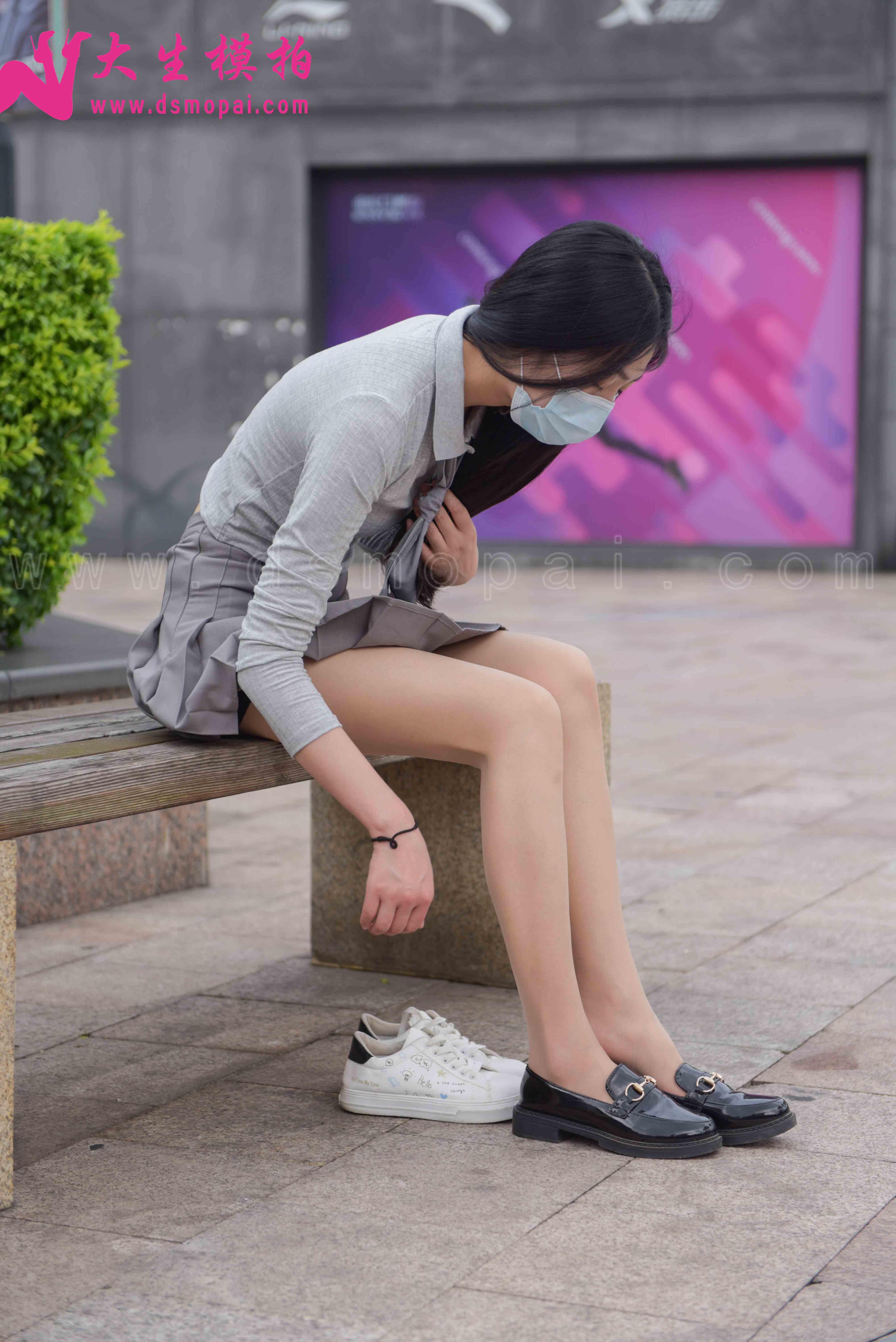 China Beauty Legs and feet 1005