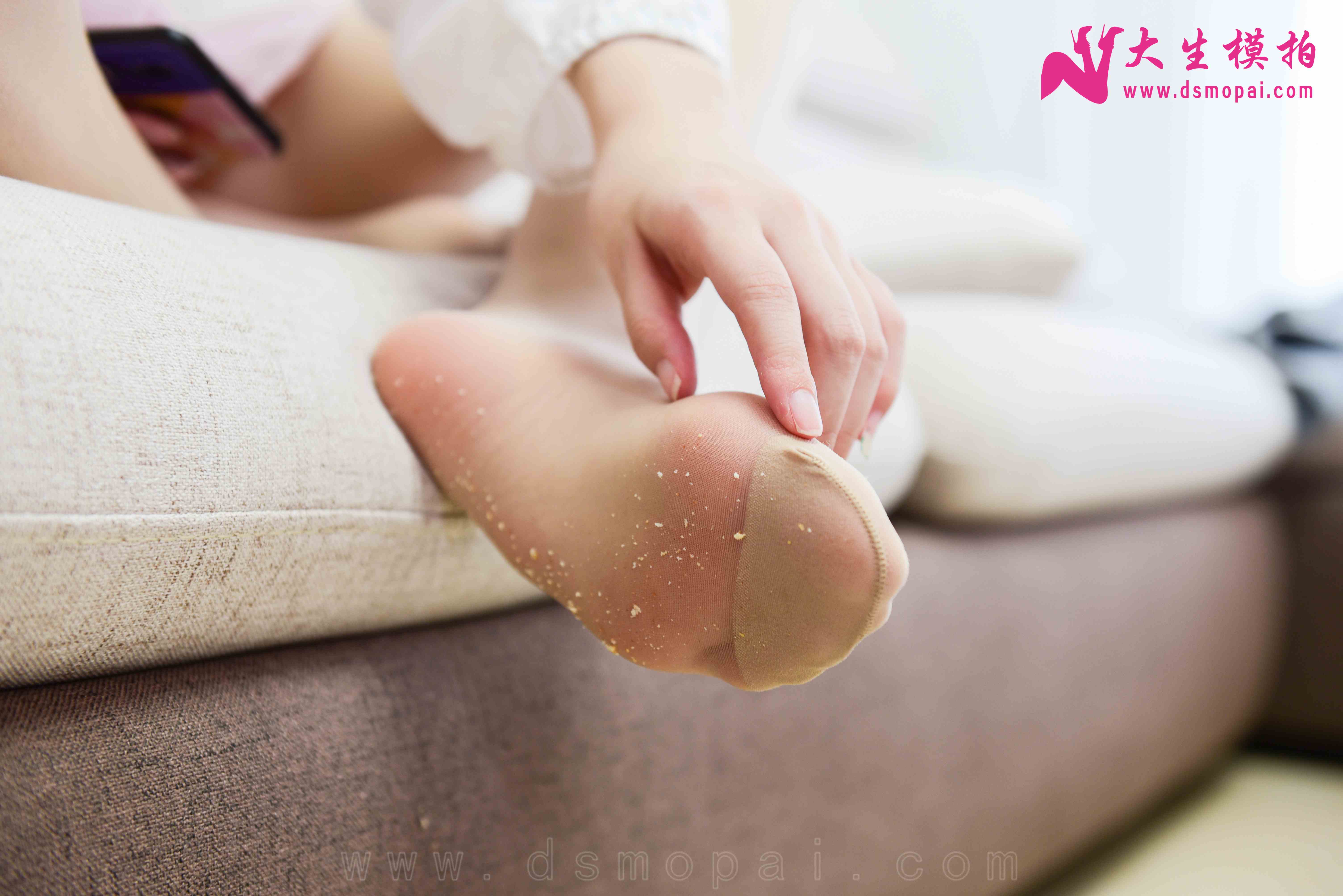 China Beauty Legs and feet 1006