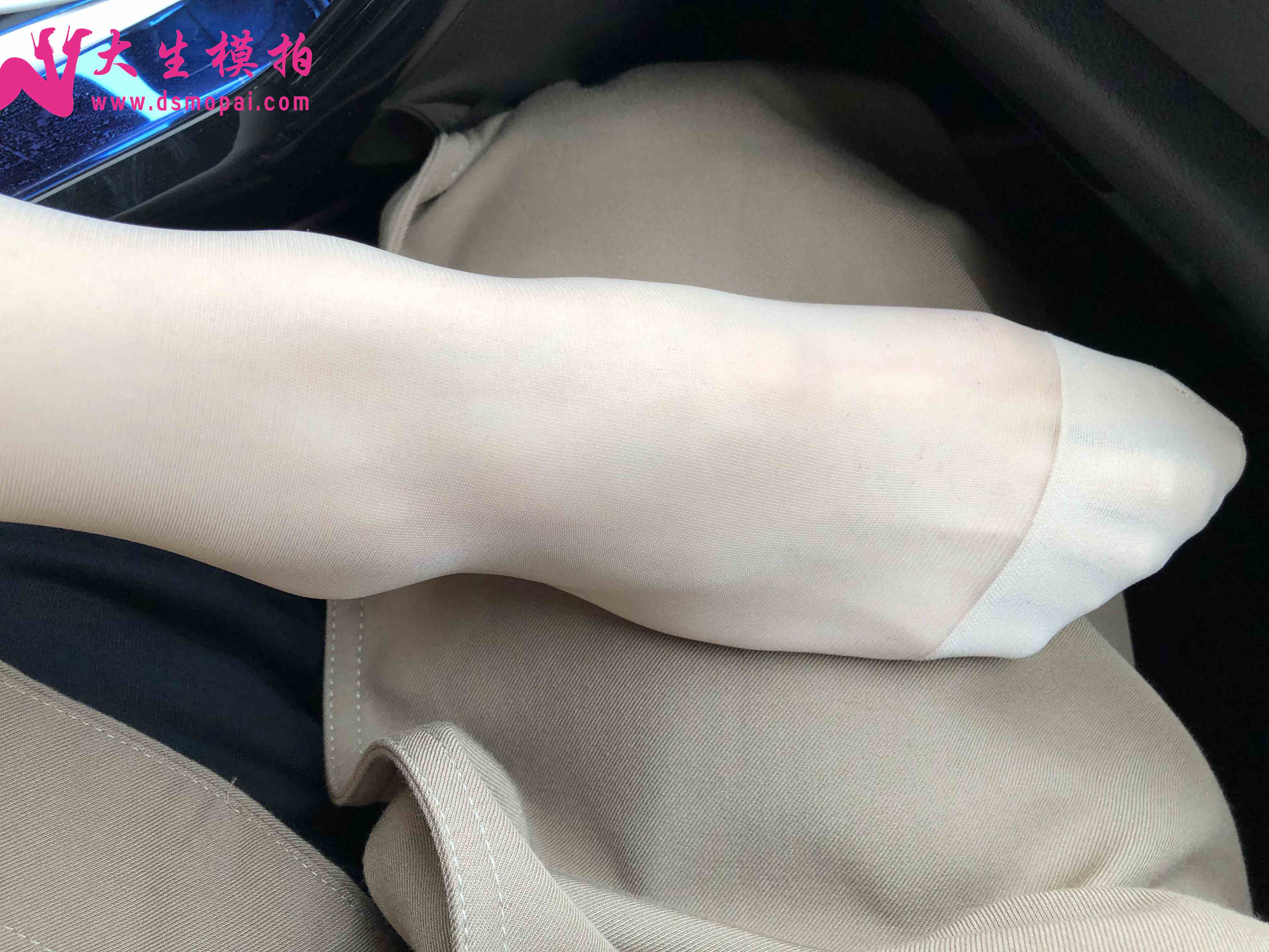 China Beauty Legs and feet 1007