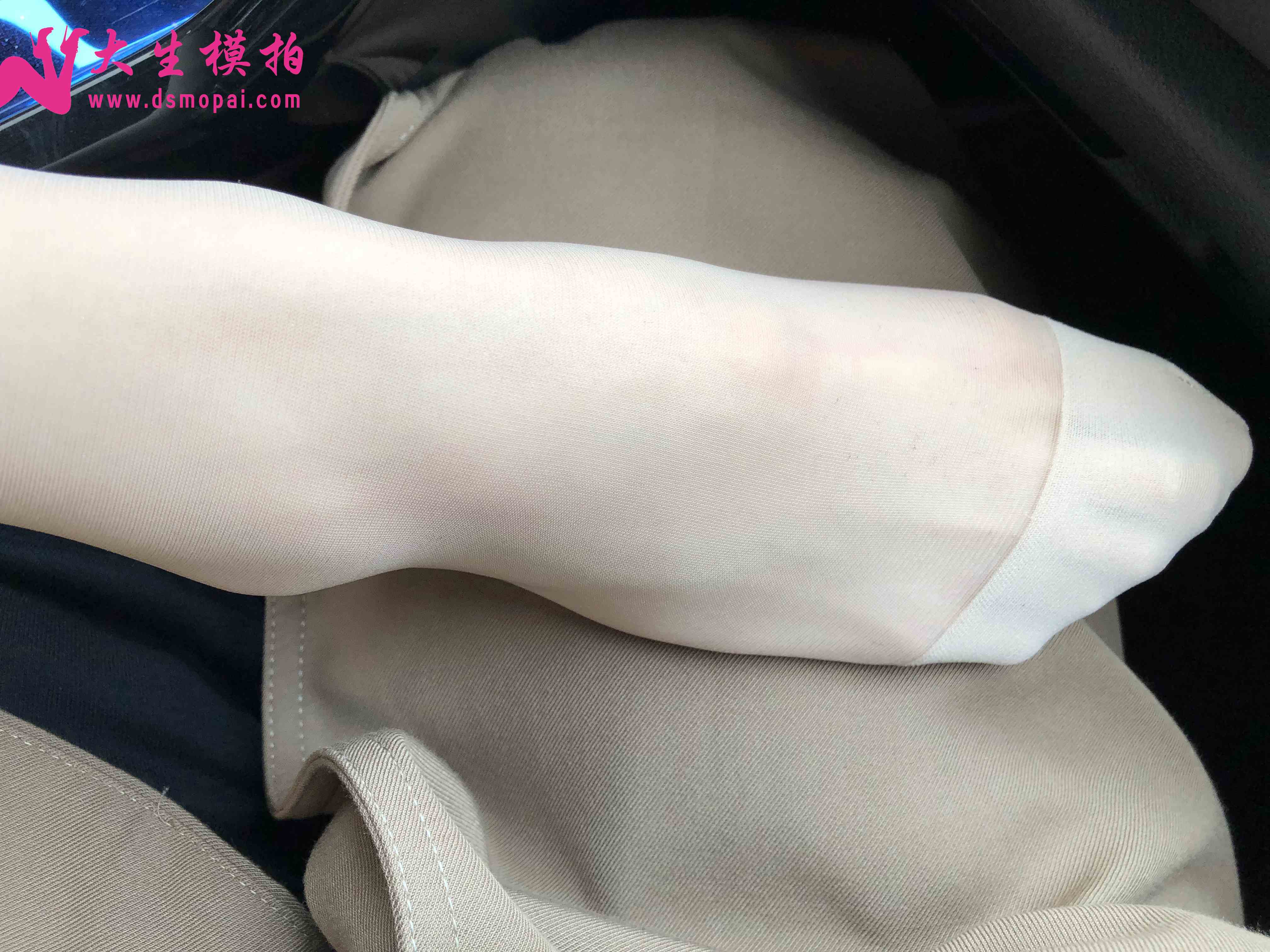 China Beauty Legs and feet 1007