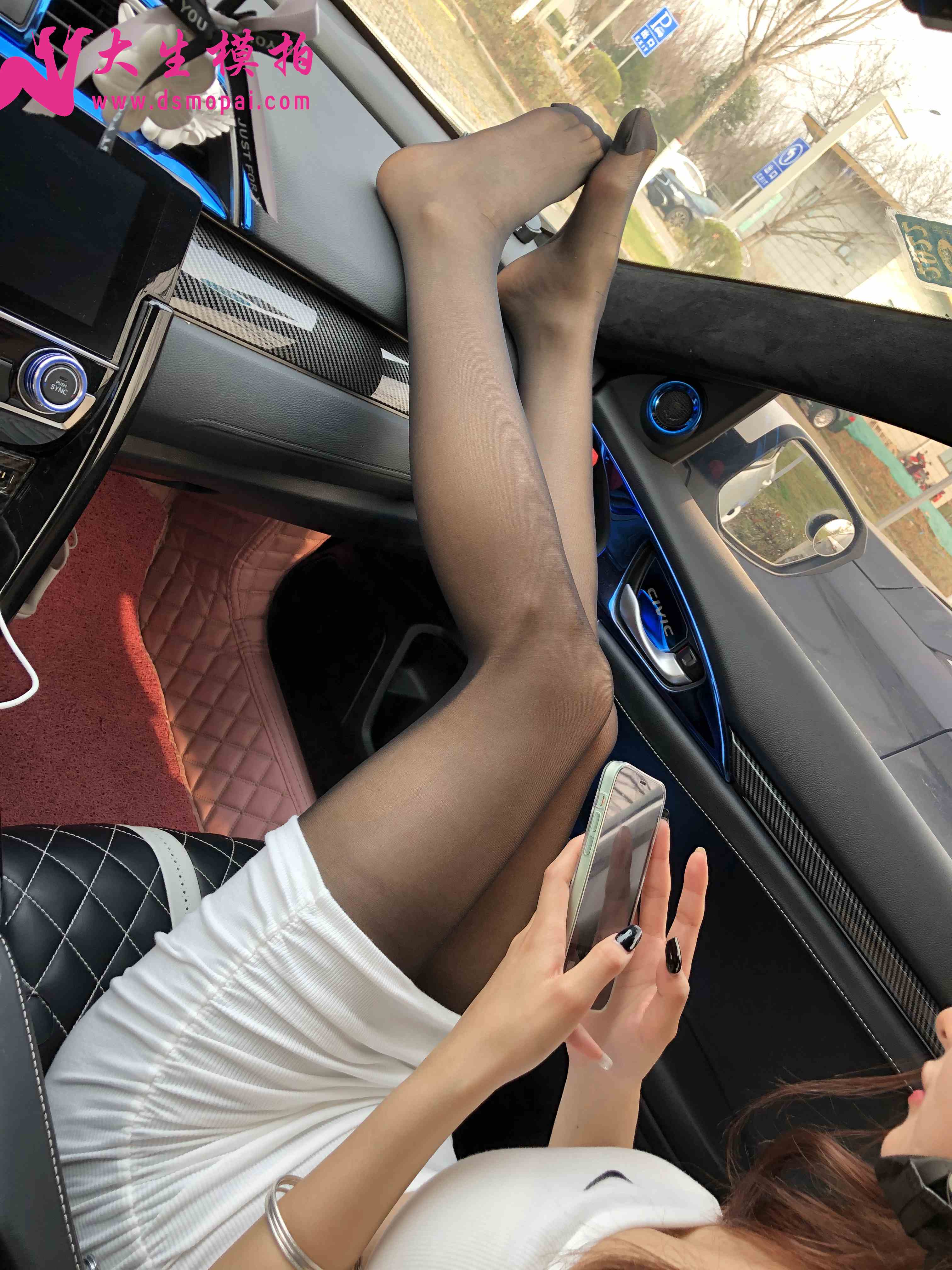 China Beauty Legs and feet 1008