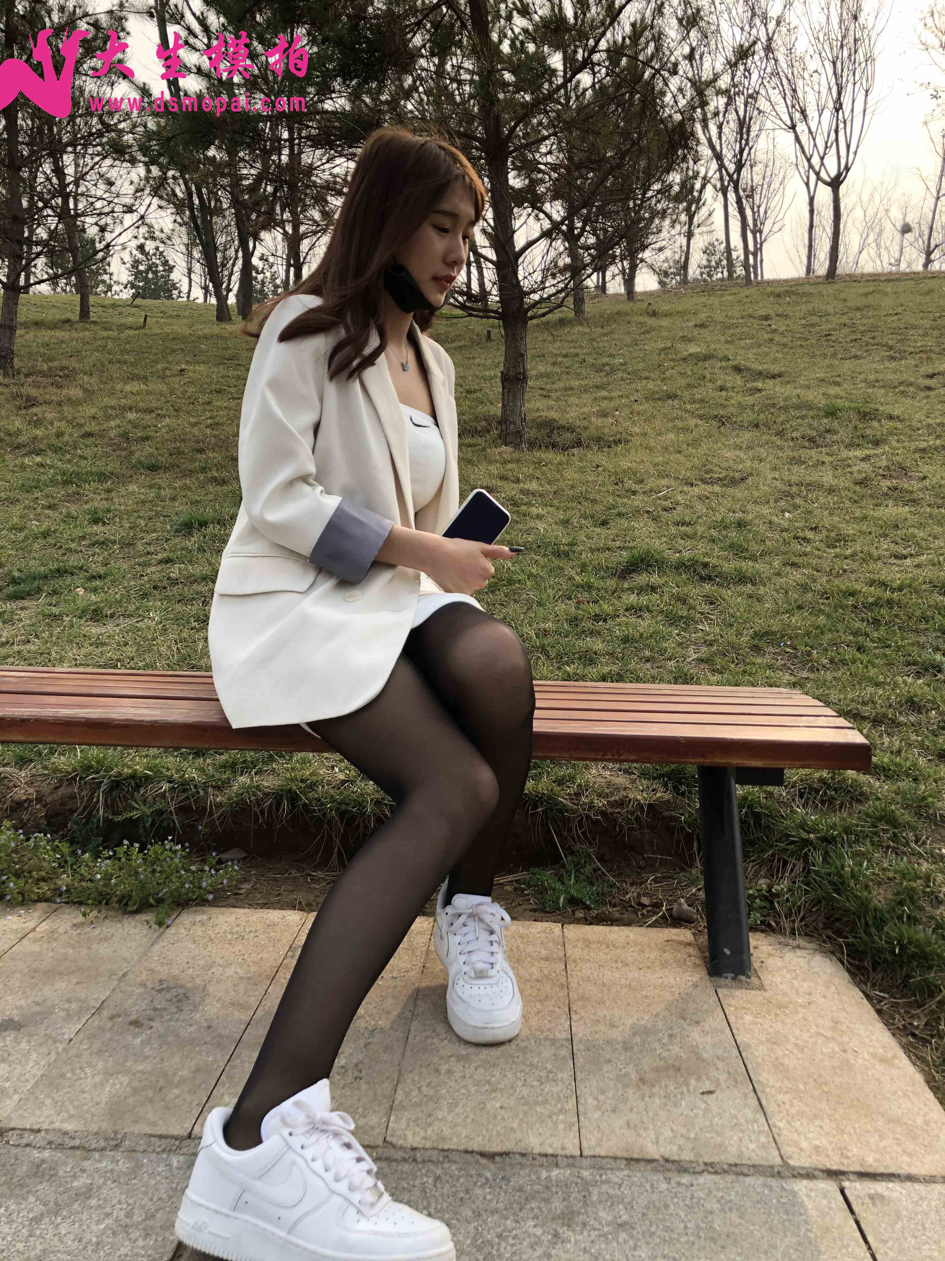 China Beauty Legs and feet 1008