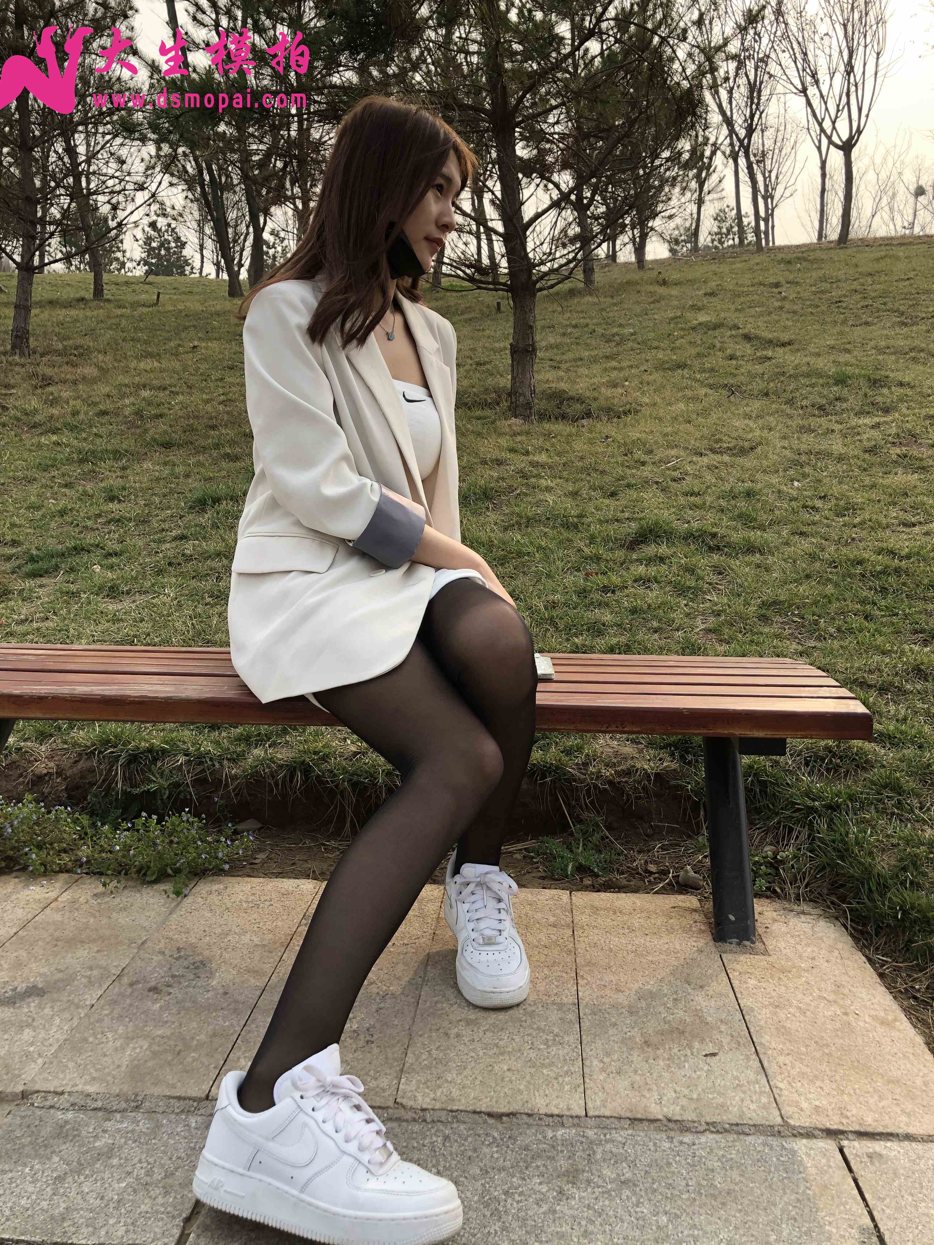 China Beauty Legs and feet 1008