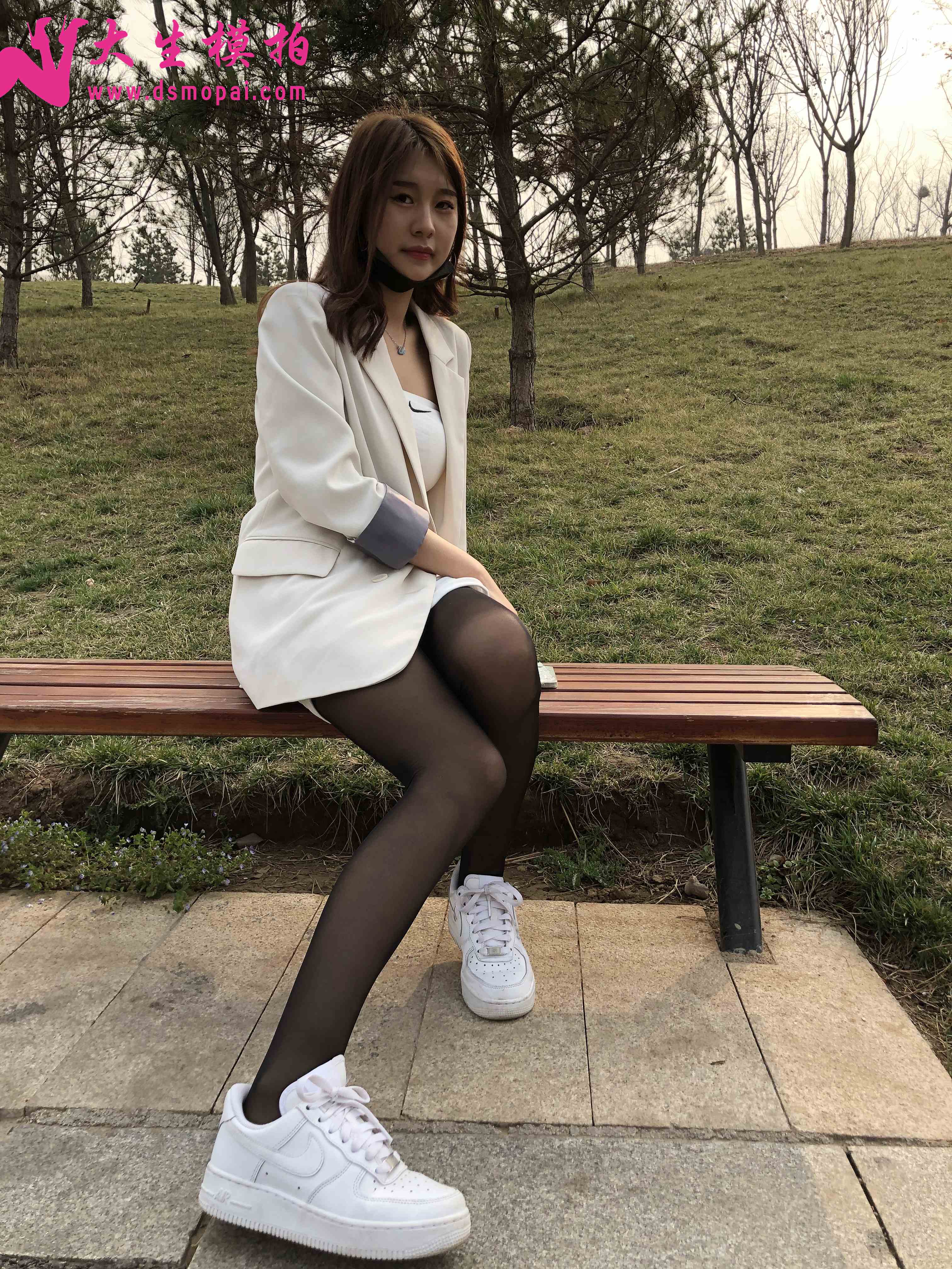 China Beauty Legs and feet 1008