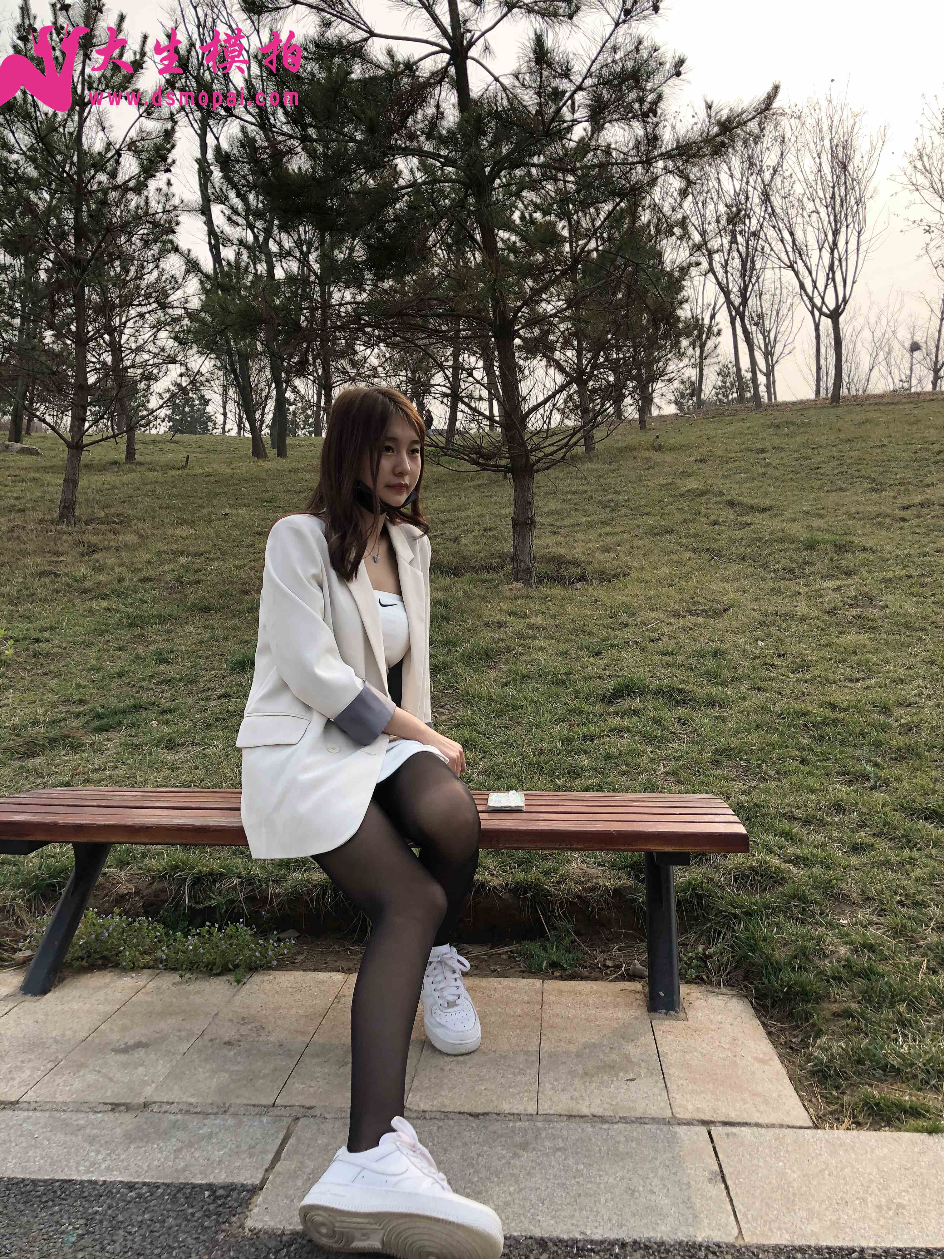 China Beauty Legs and feet 1008