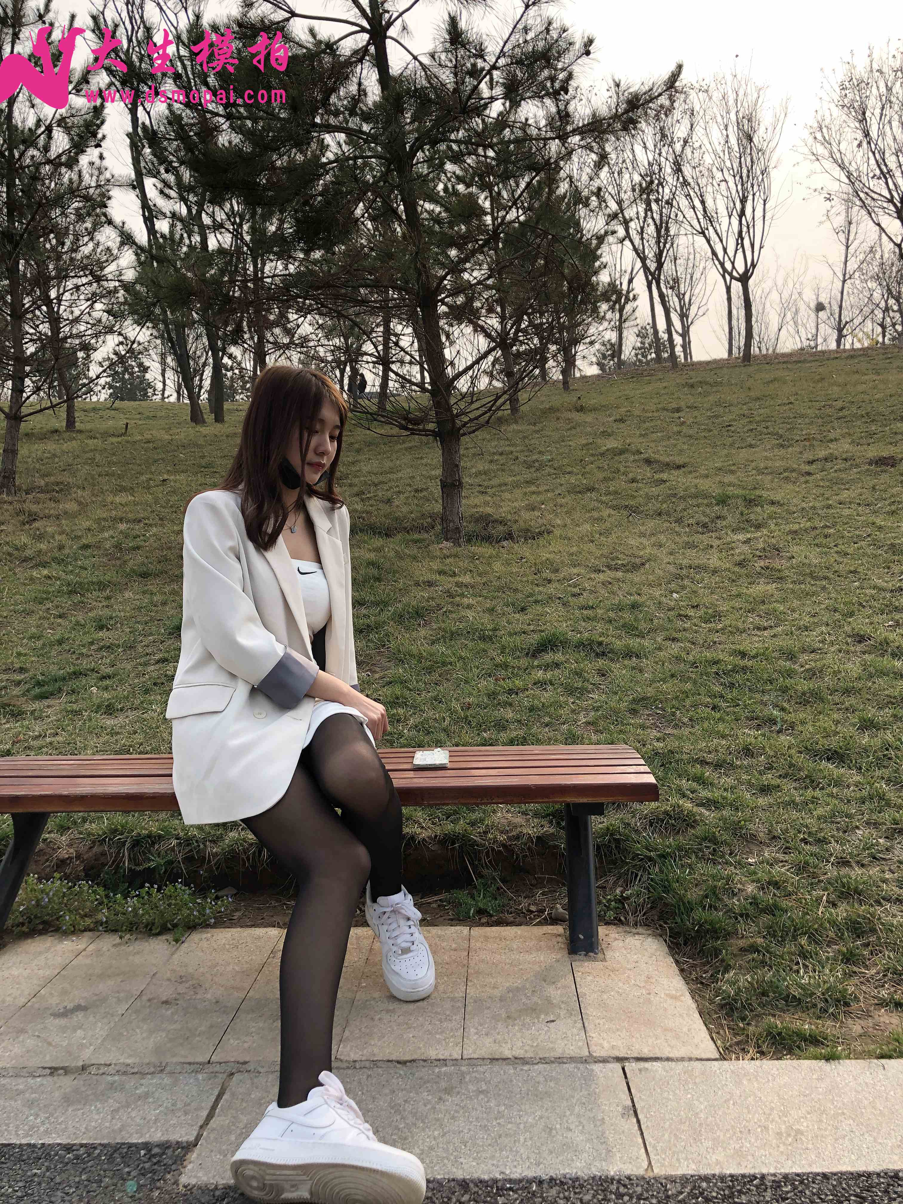 China Beauty Legs and feet 1008