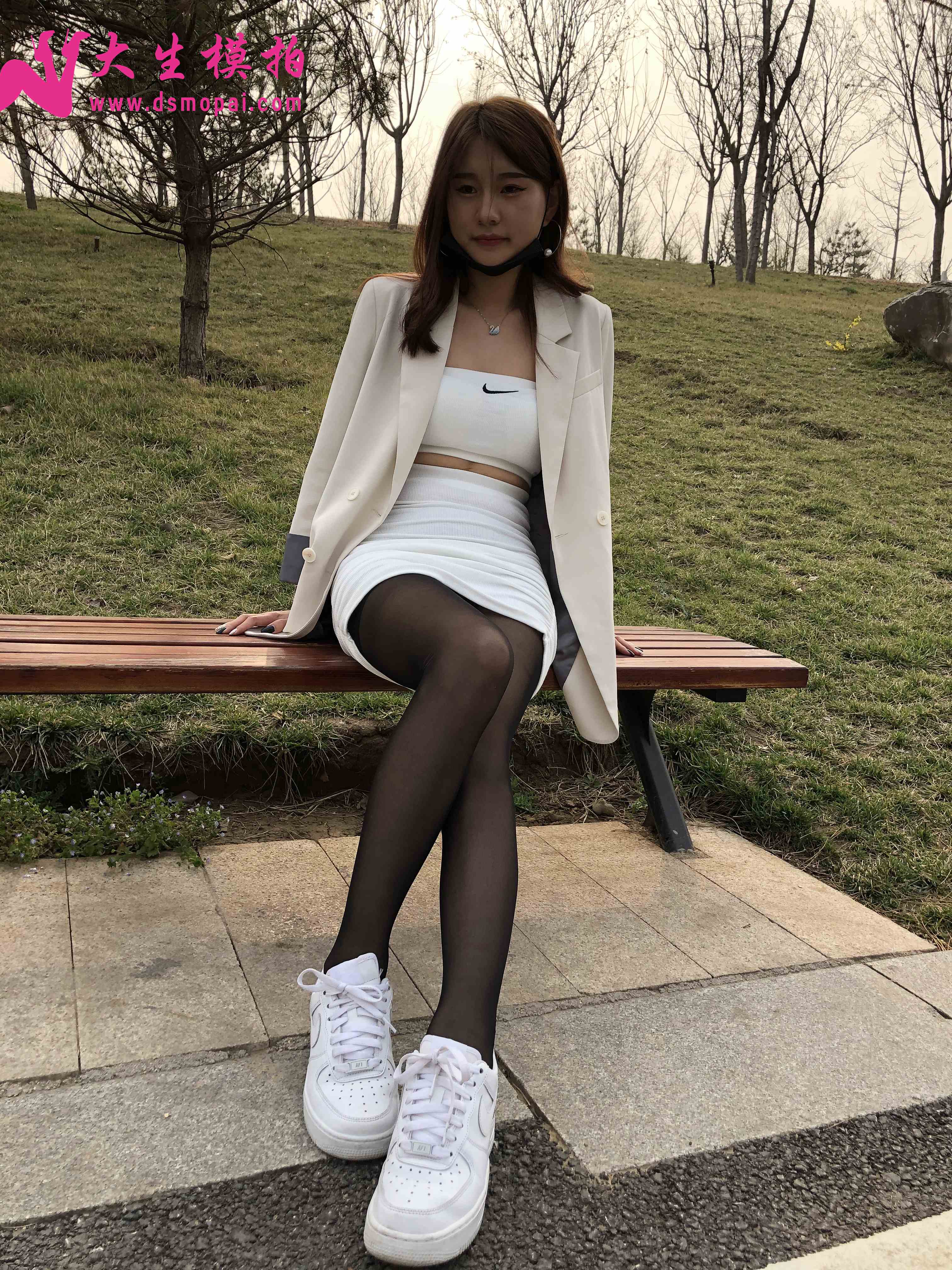 China Beauty Legs and feet 1008