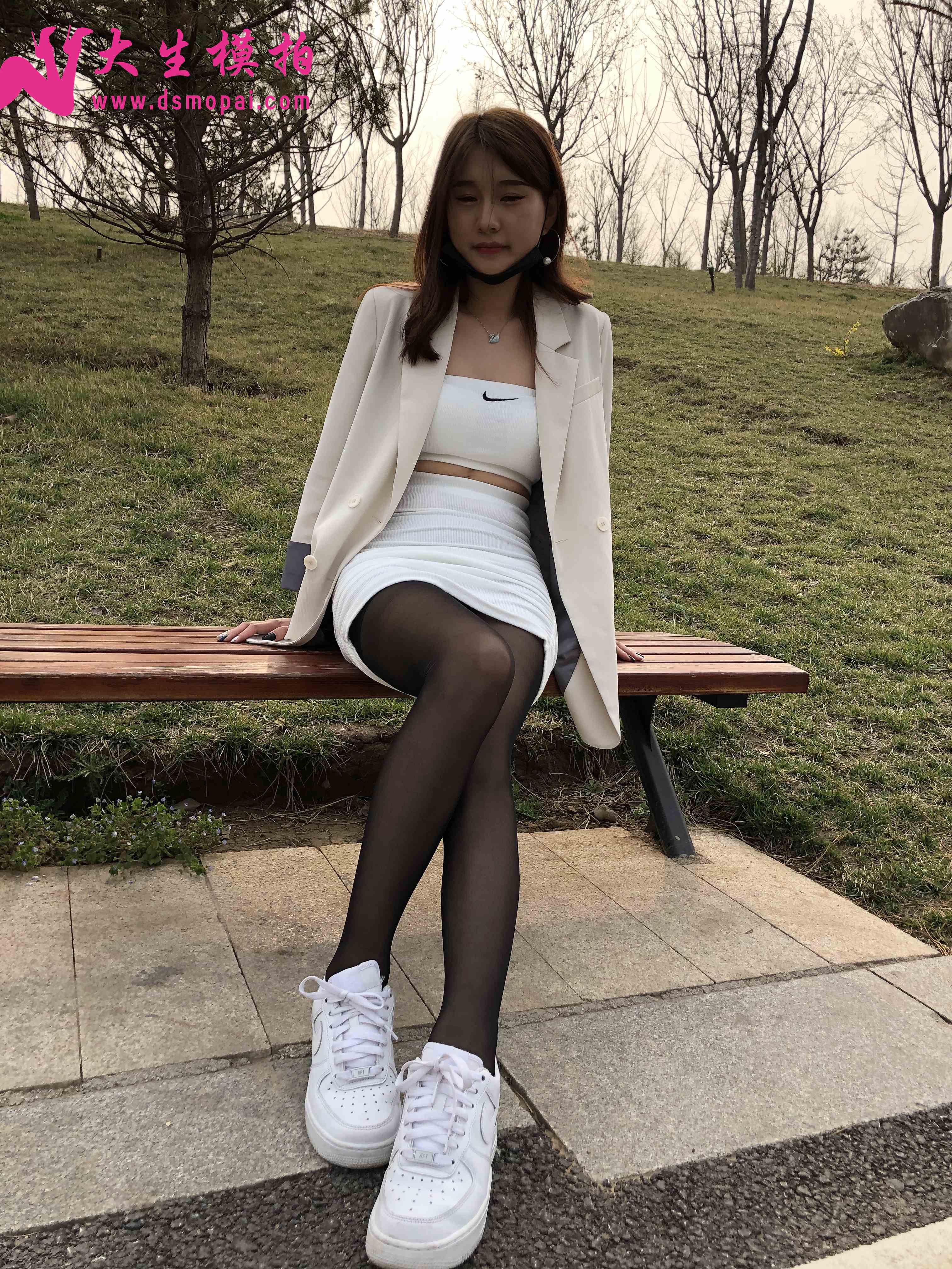 China Beauty Legs and feet 1008