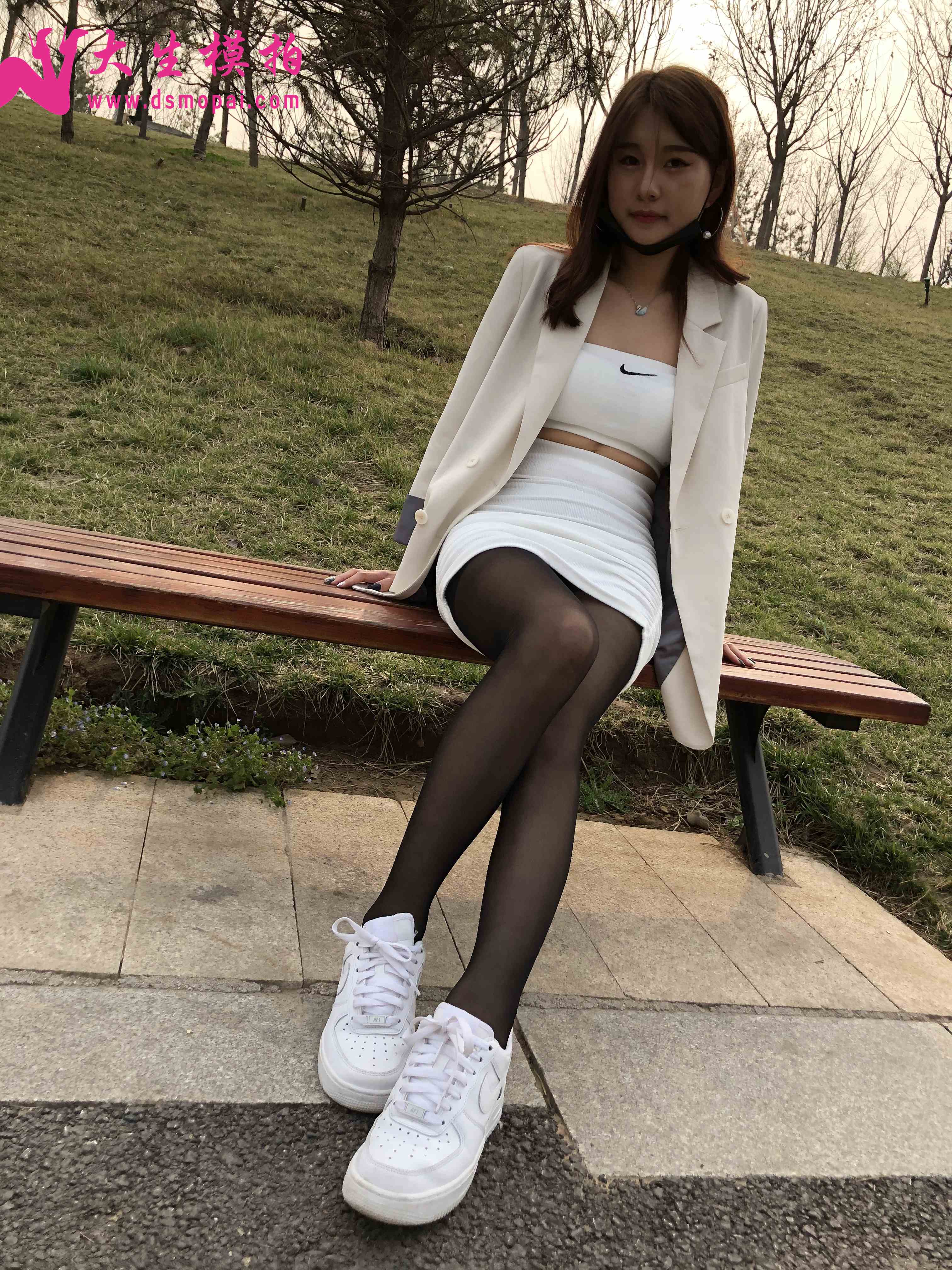 China Beauty Legs and feet 1008