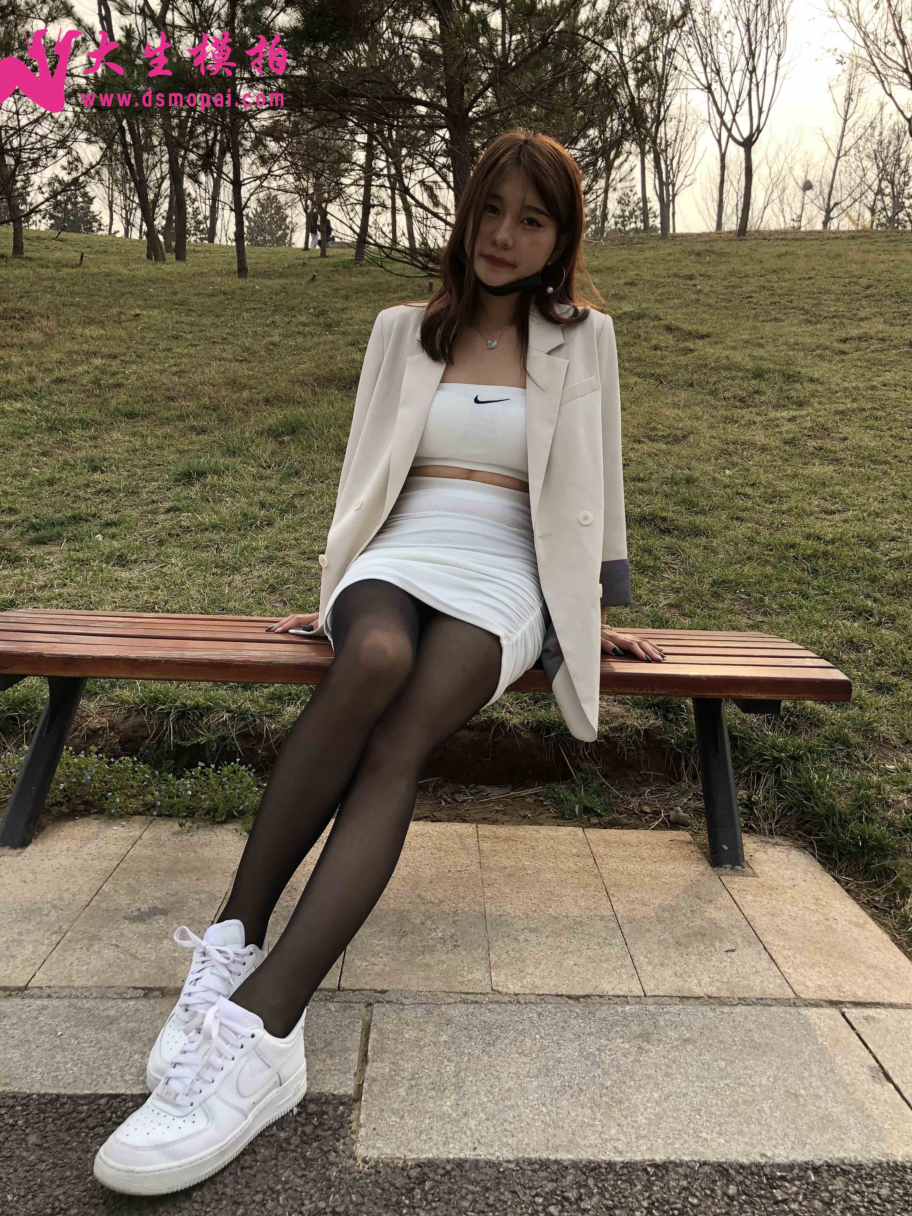 China Beauty Legs and feet 1008