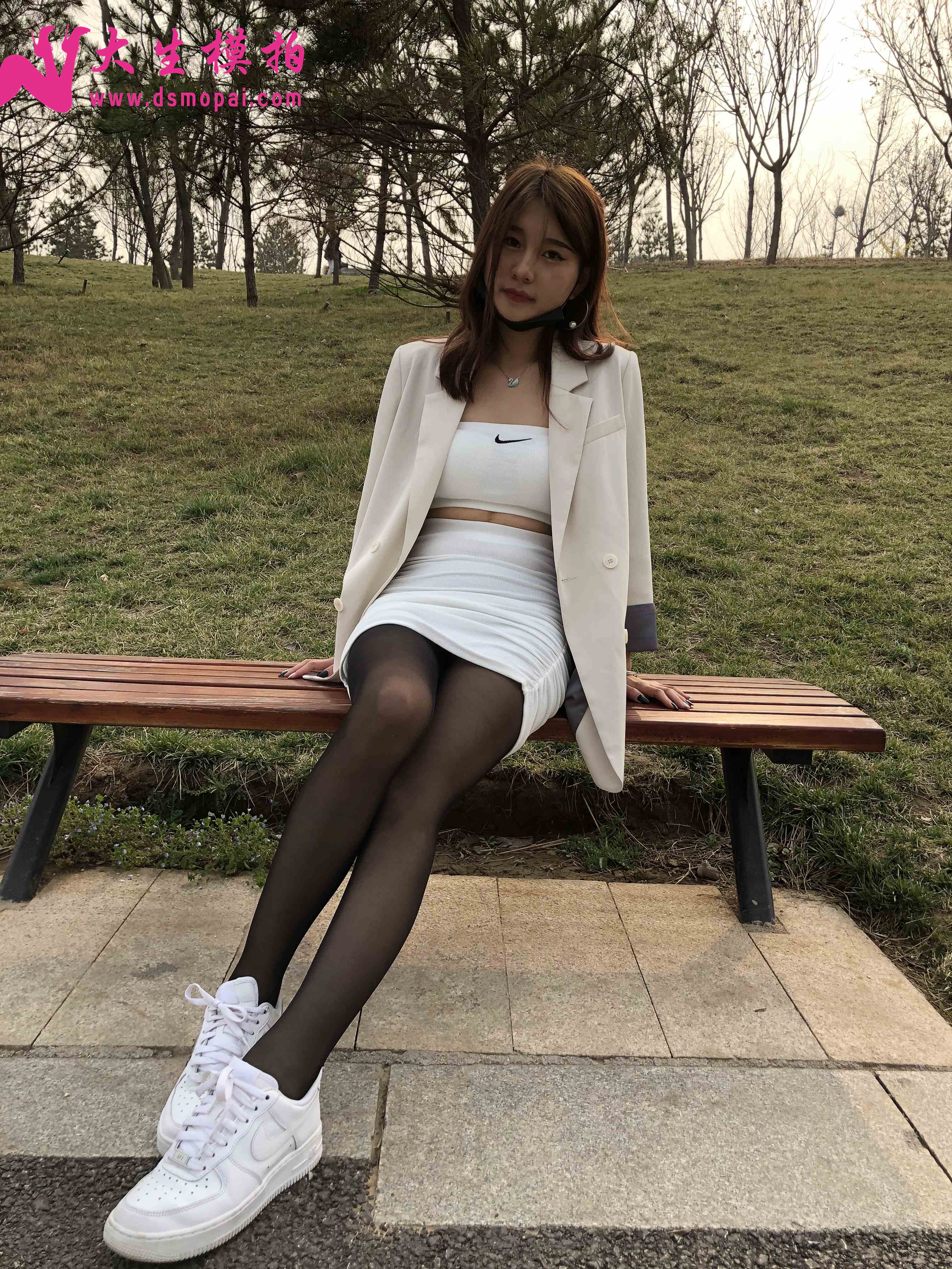 China Beauty Legs and feet 1008