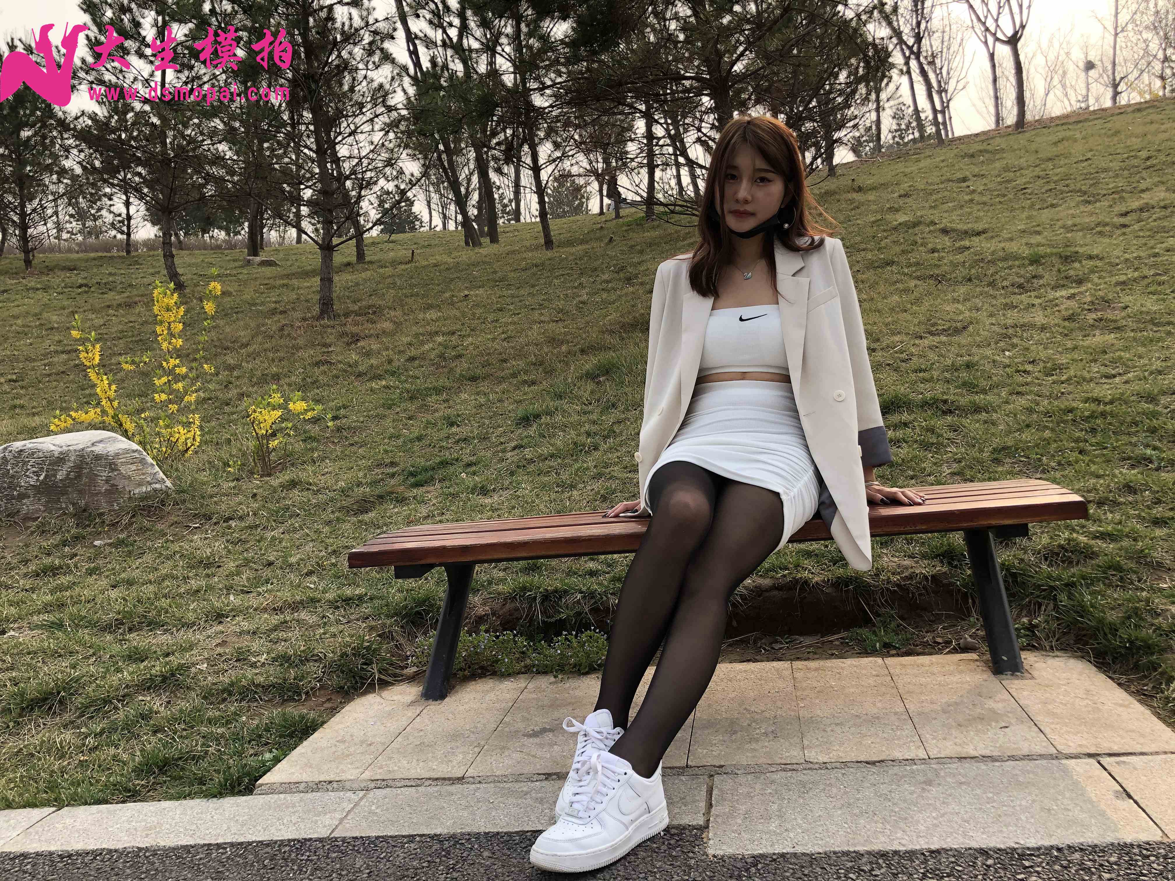 China Beauty Legs and feet 1008