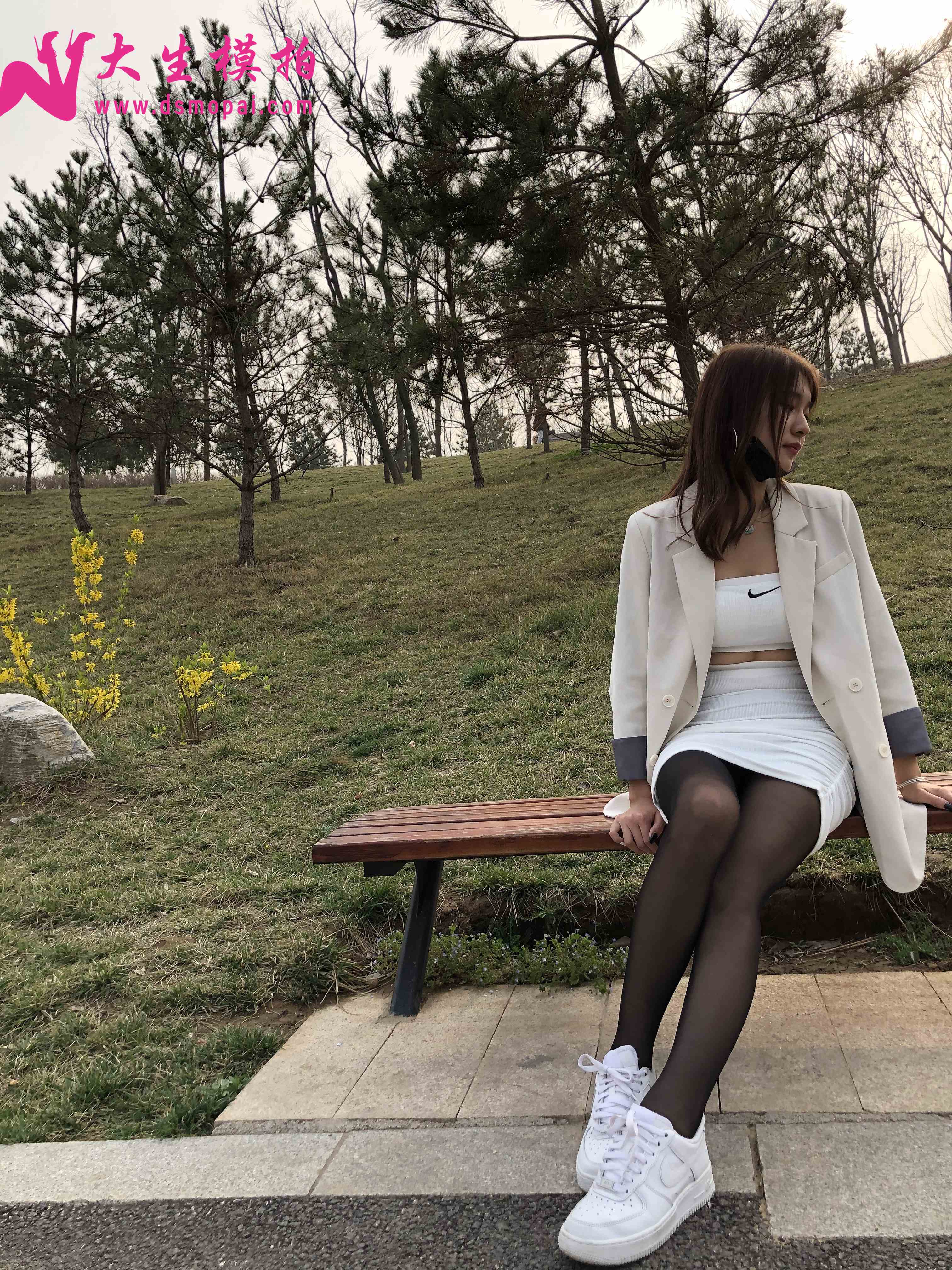 China Beauty Legs and feet 1008