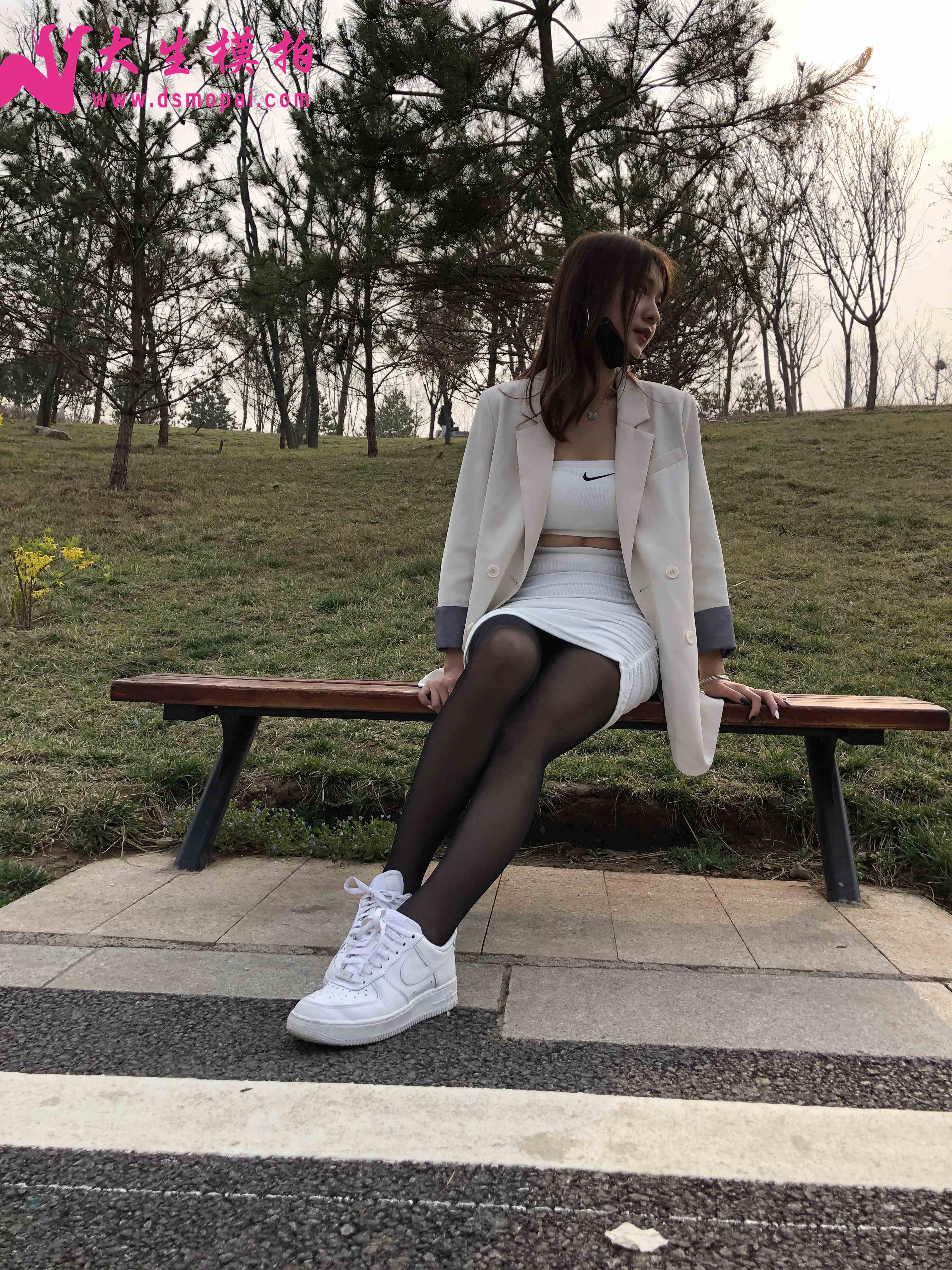 China Beauty Legs and feet 1008