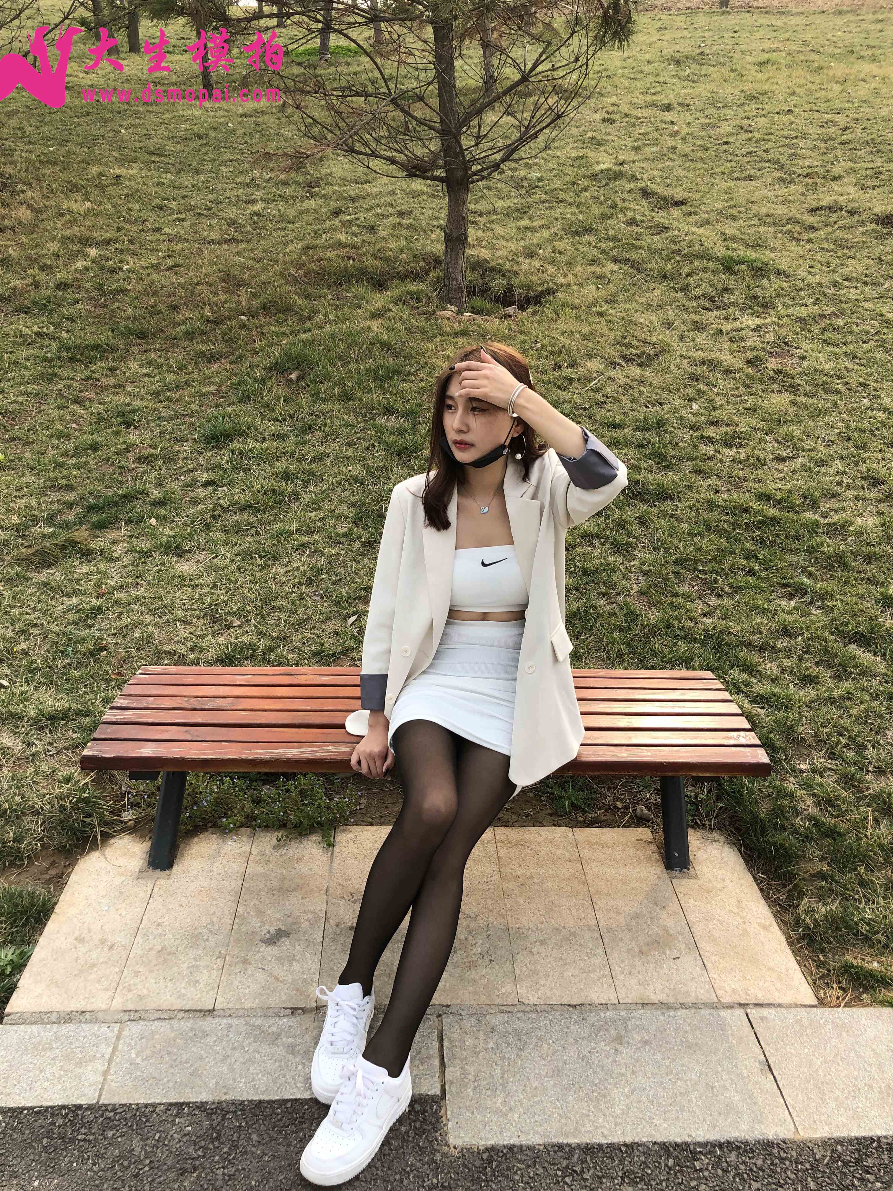 China Beauty Legs and feet 1008