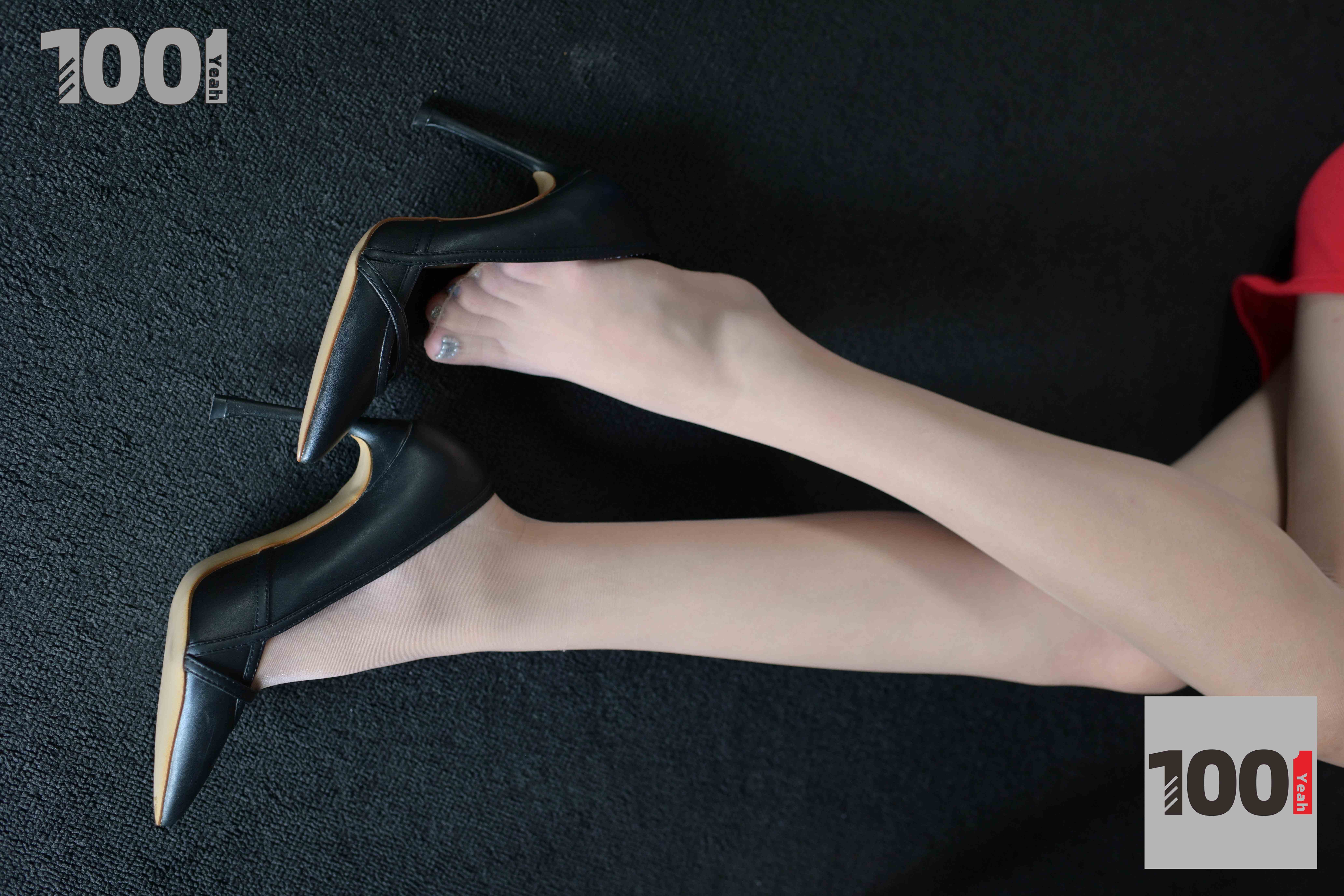 China Beauty Legs and feet 1013