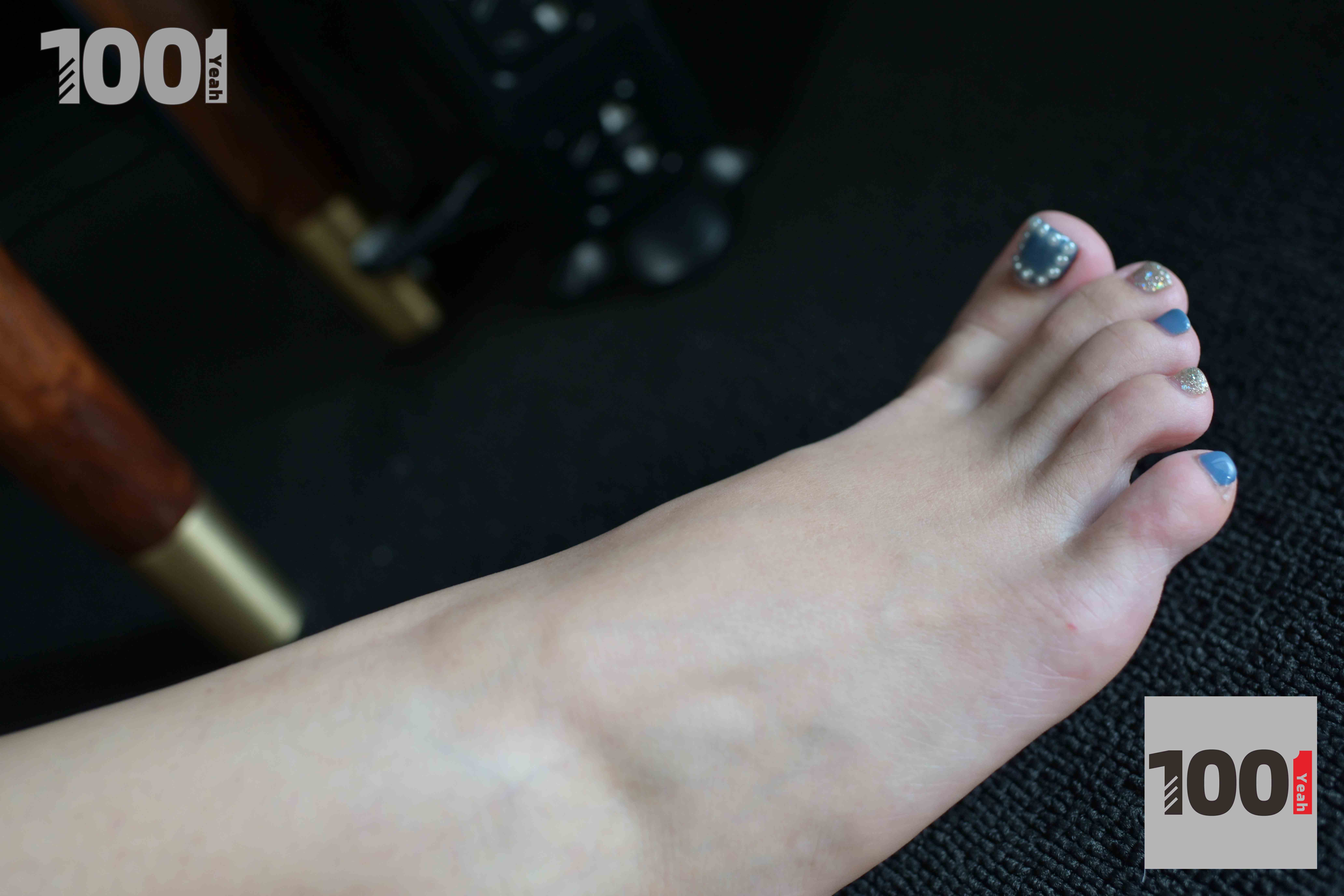 China Beauty Legs and feet 1013