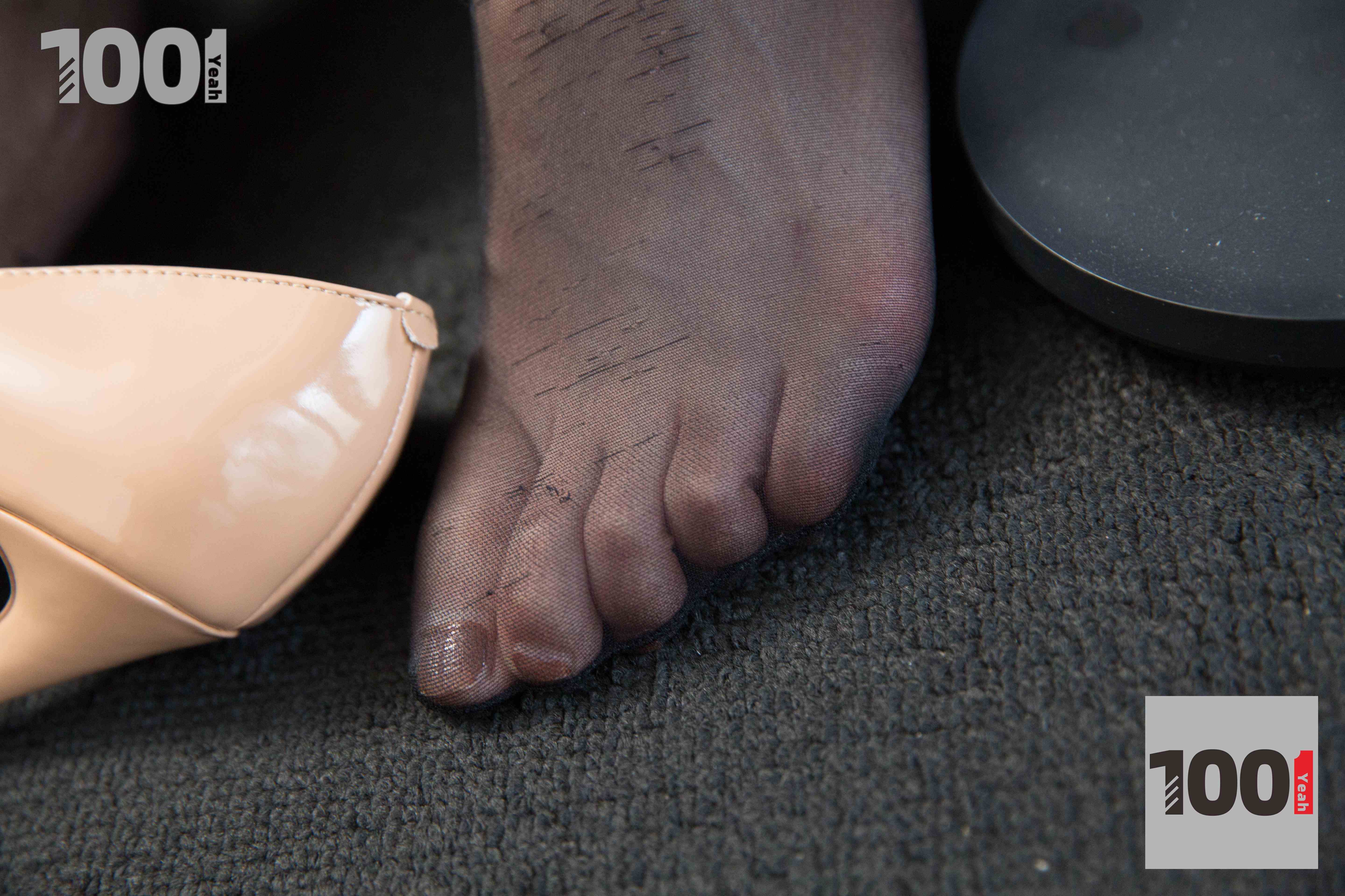 China Beauty Legs and feet 1018