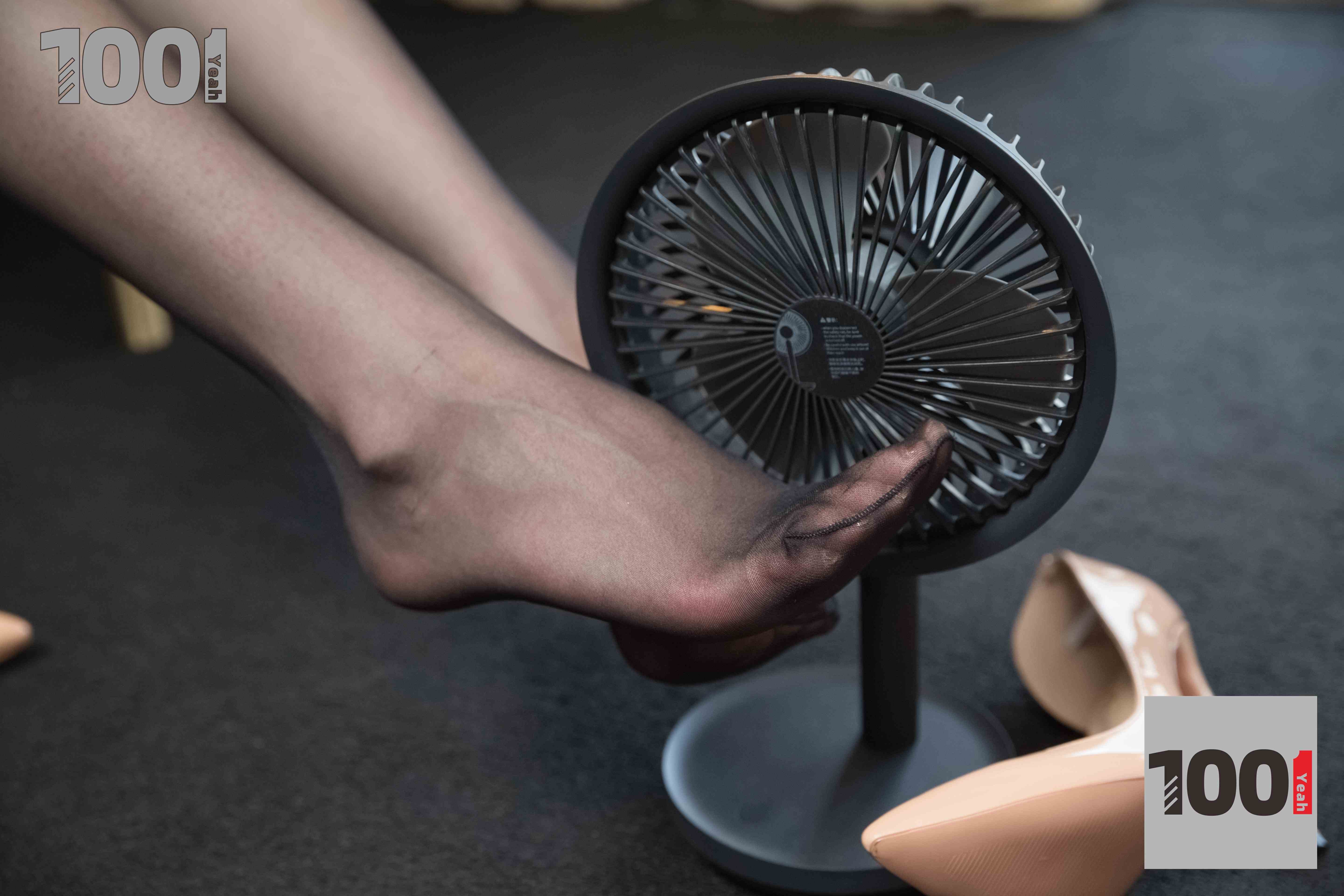 China Beauty Legs and feet 1018