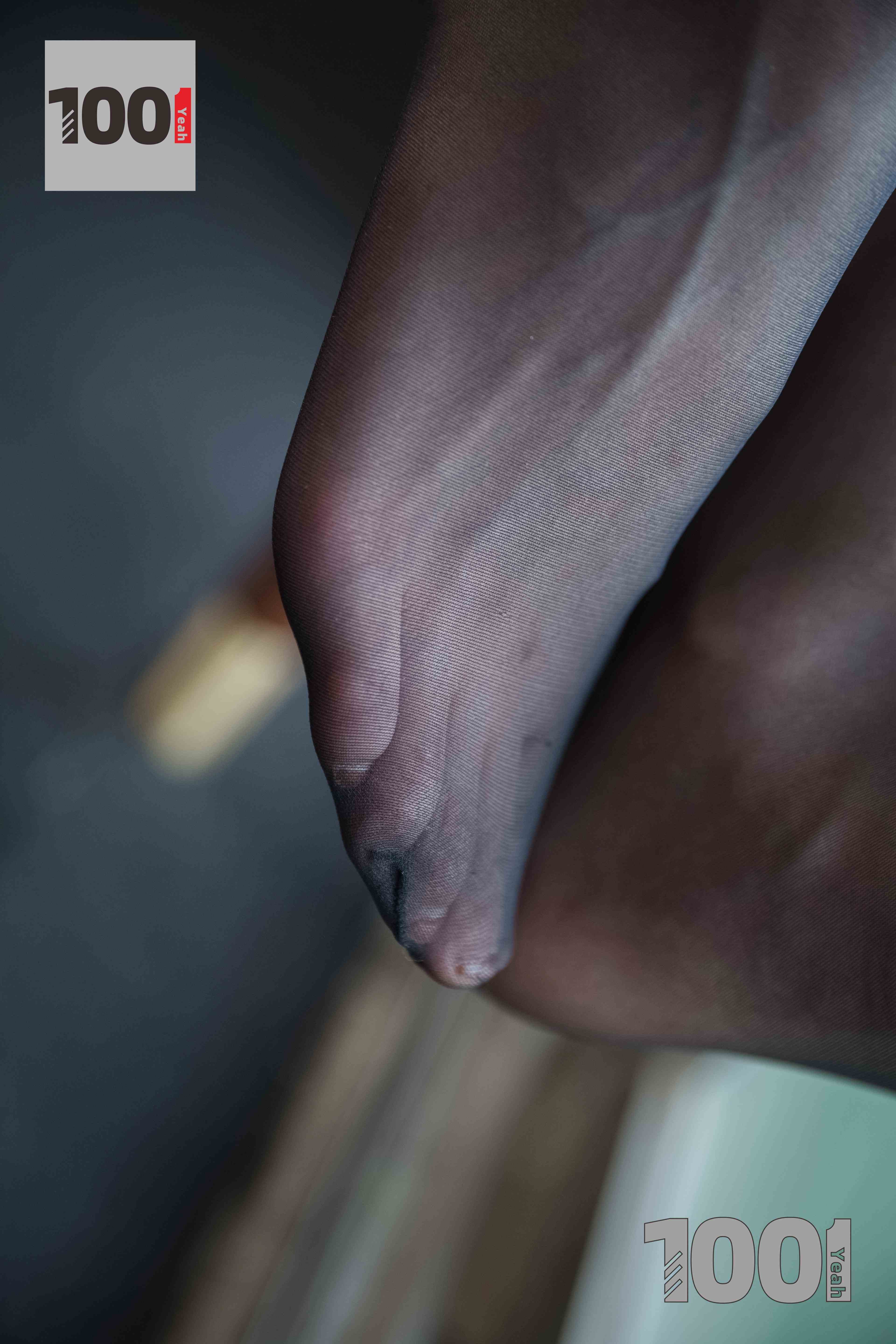 China Beauty Legs and feet 1018