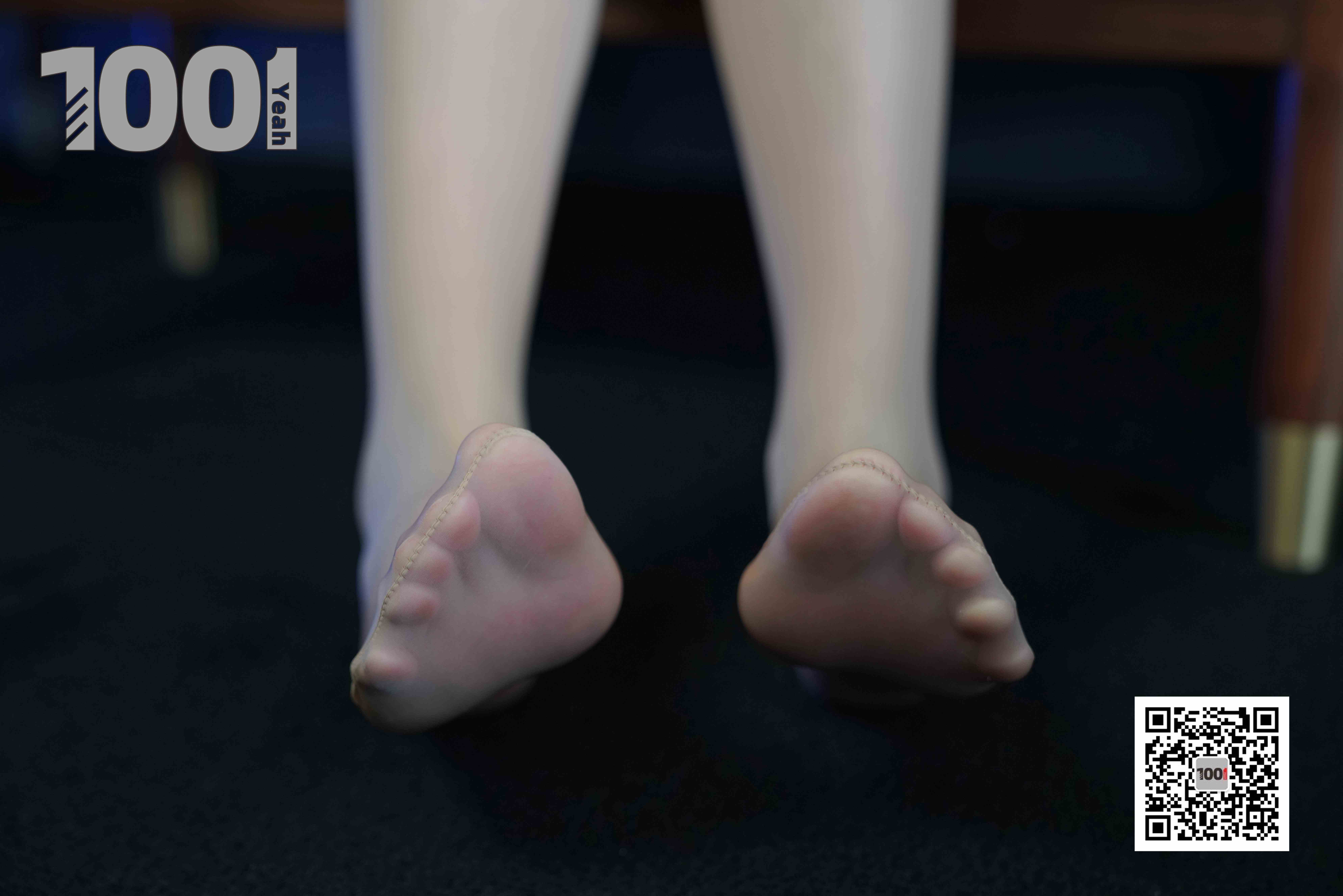 China Beauty Legs and feet 1019