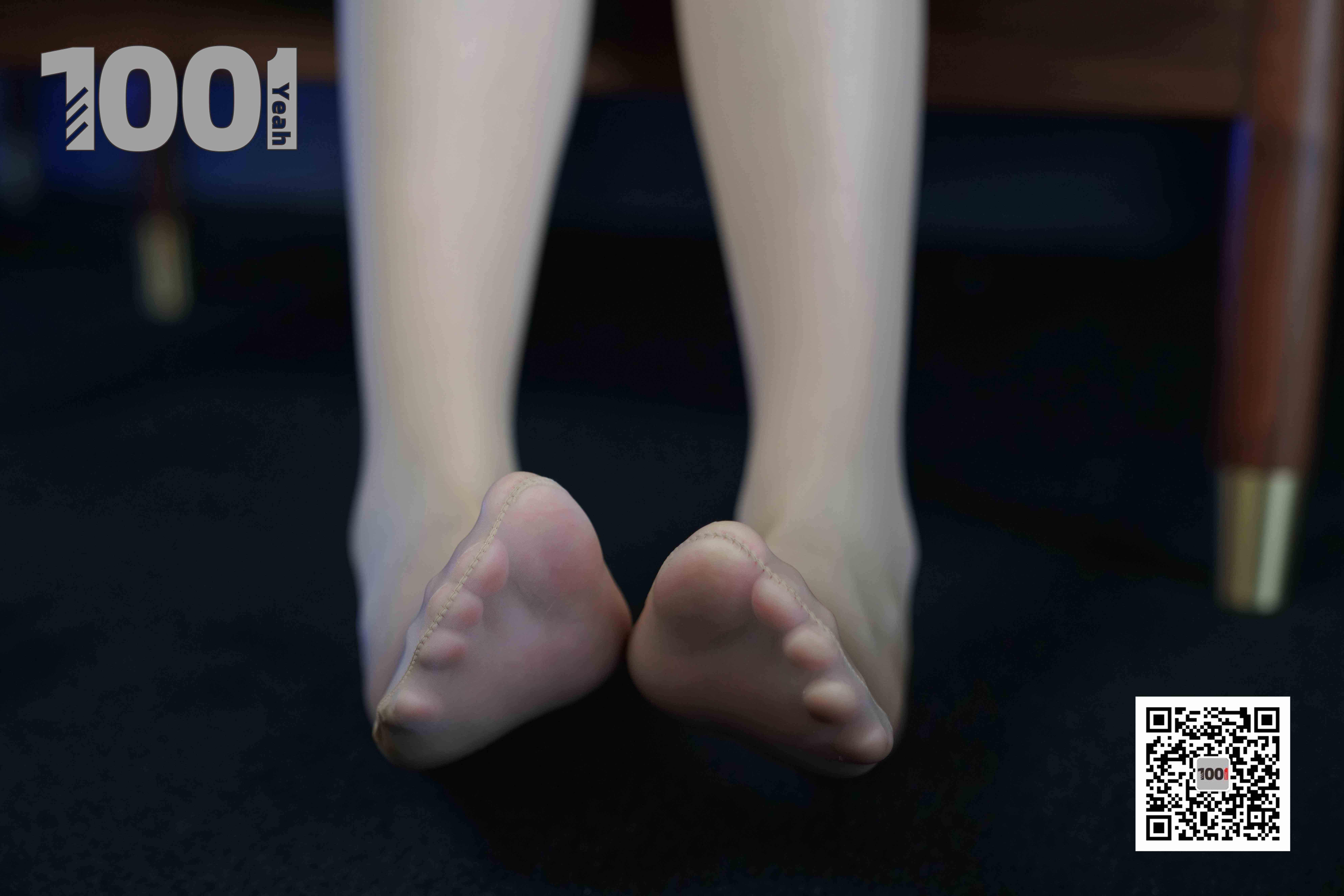 China Beauty Legs and feet 1019