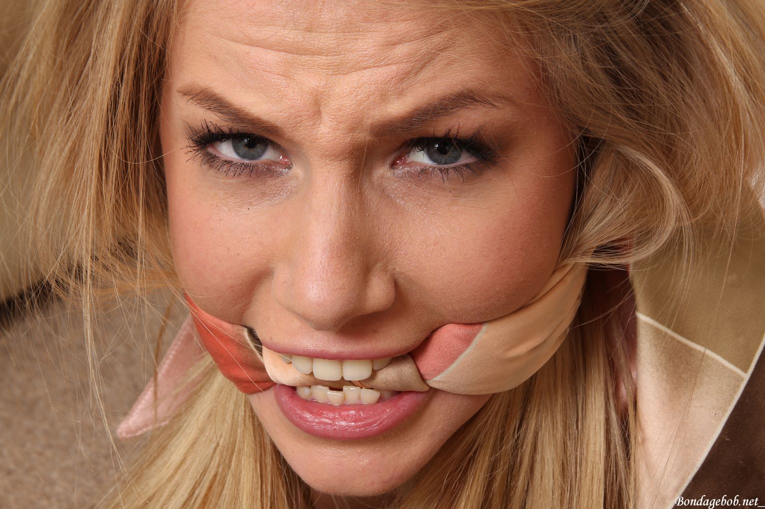 Tied Sexy Beauties 221-2