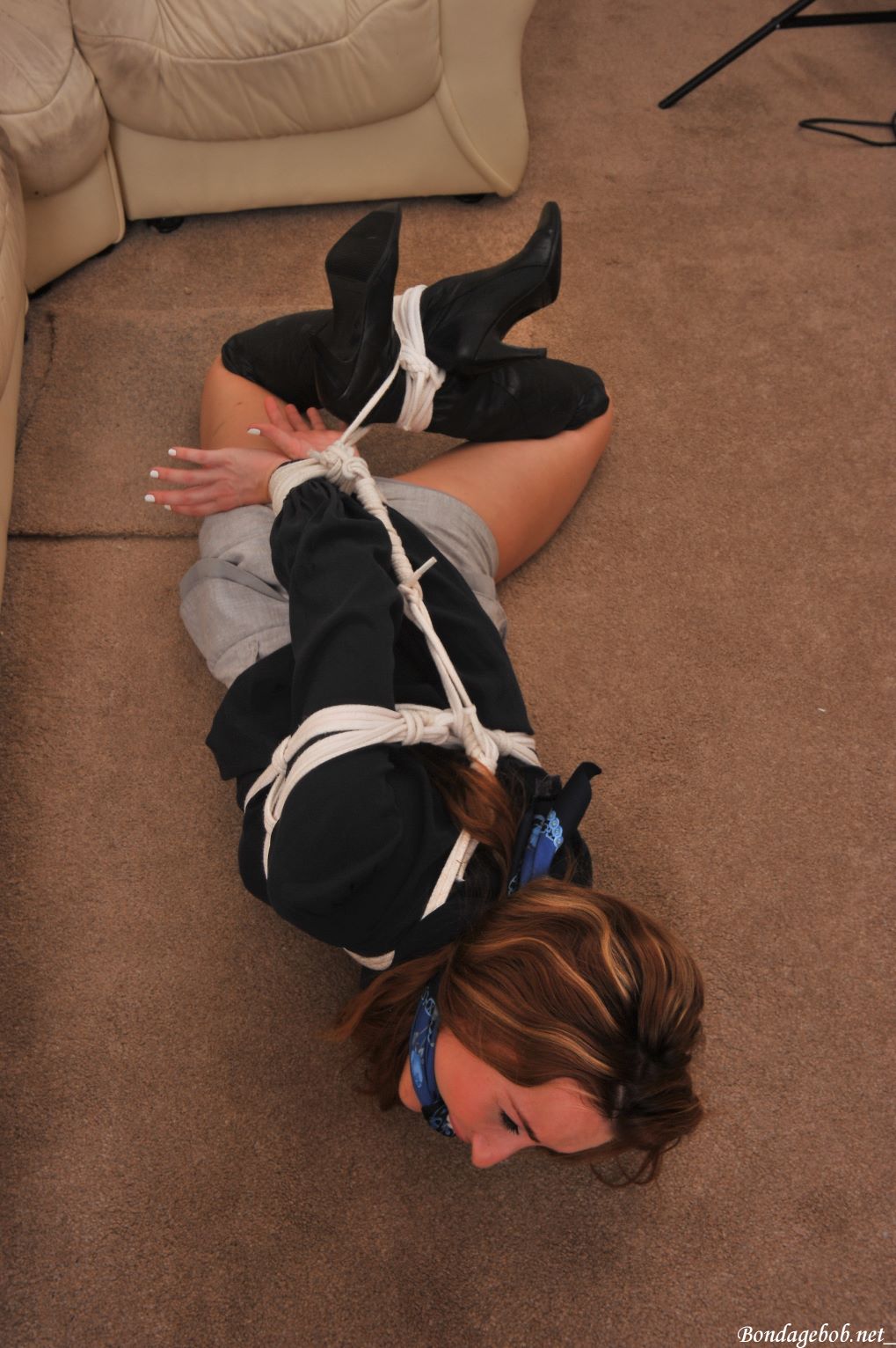 Tied Sexy Beauties 223-2