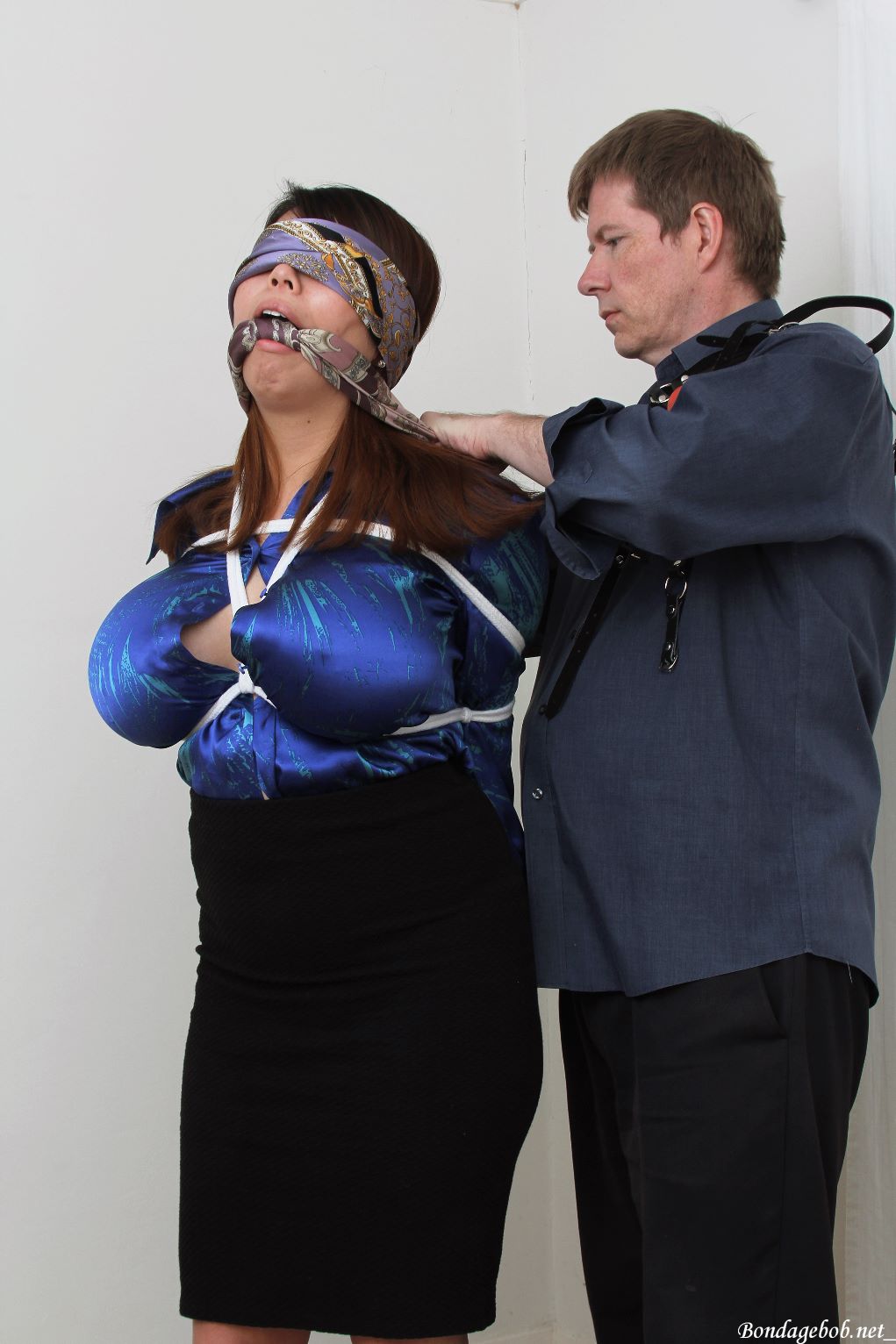 Tied Sexy Beauties 226-2