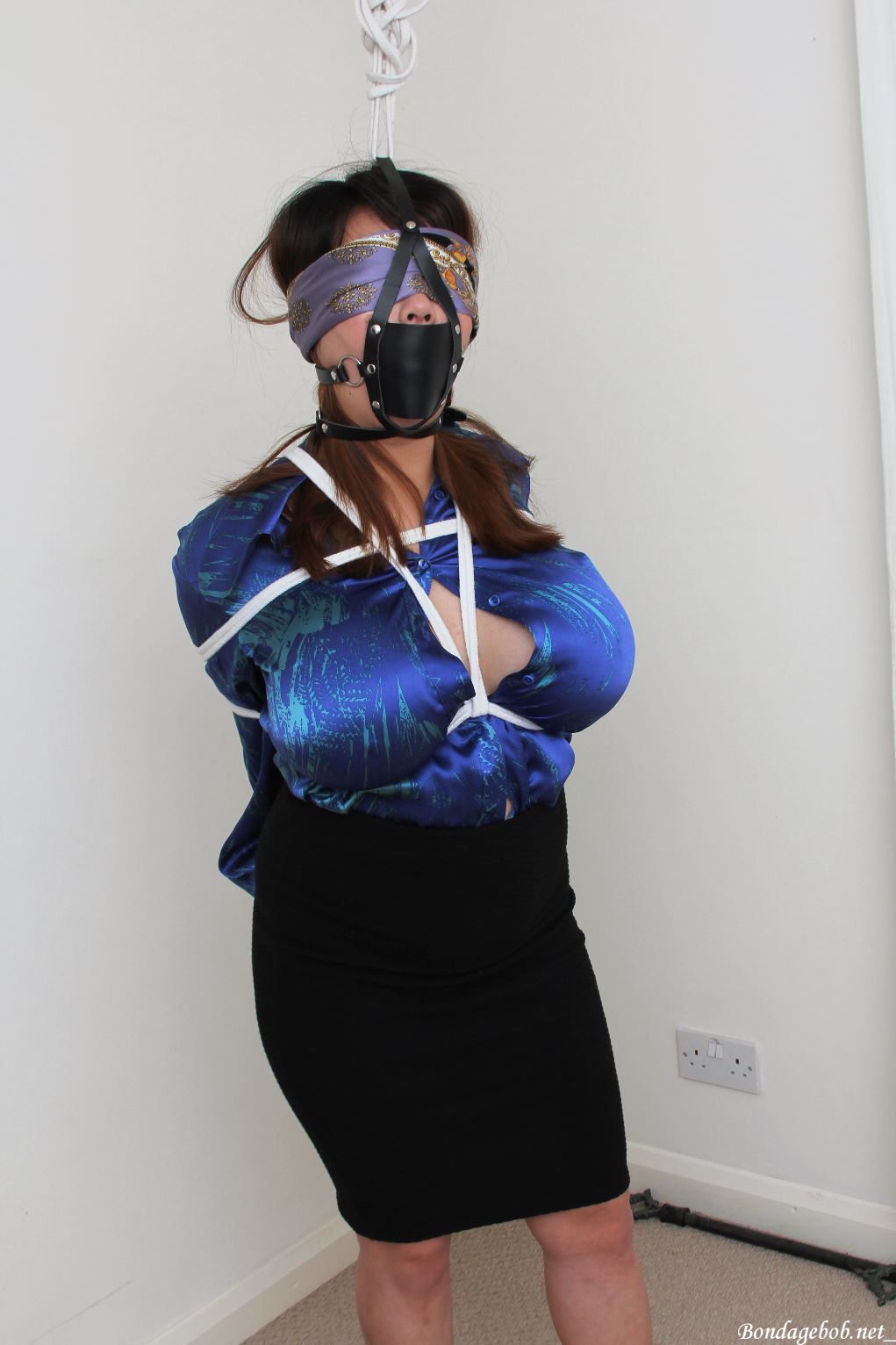 Tied Sexy Beauties 226-3