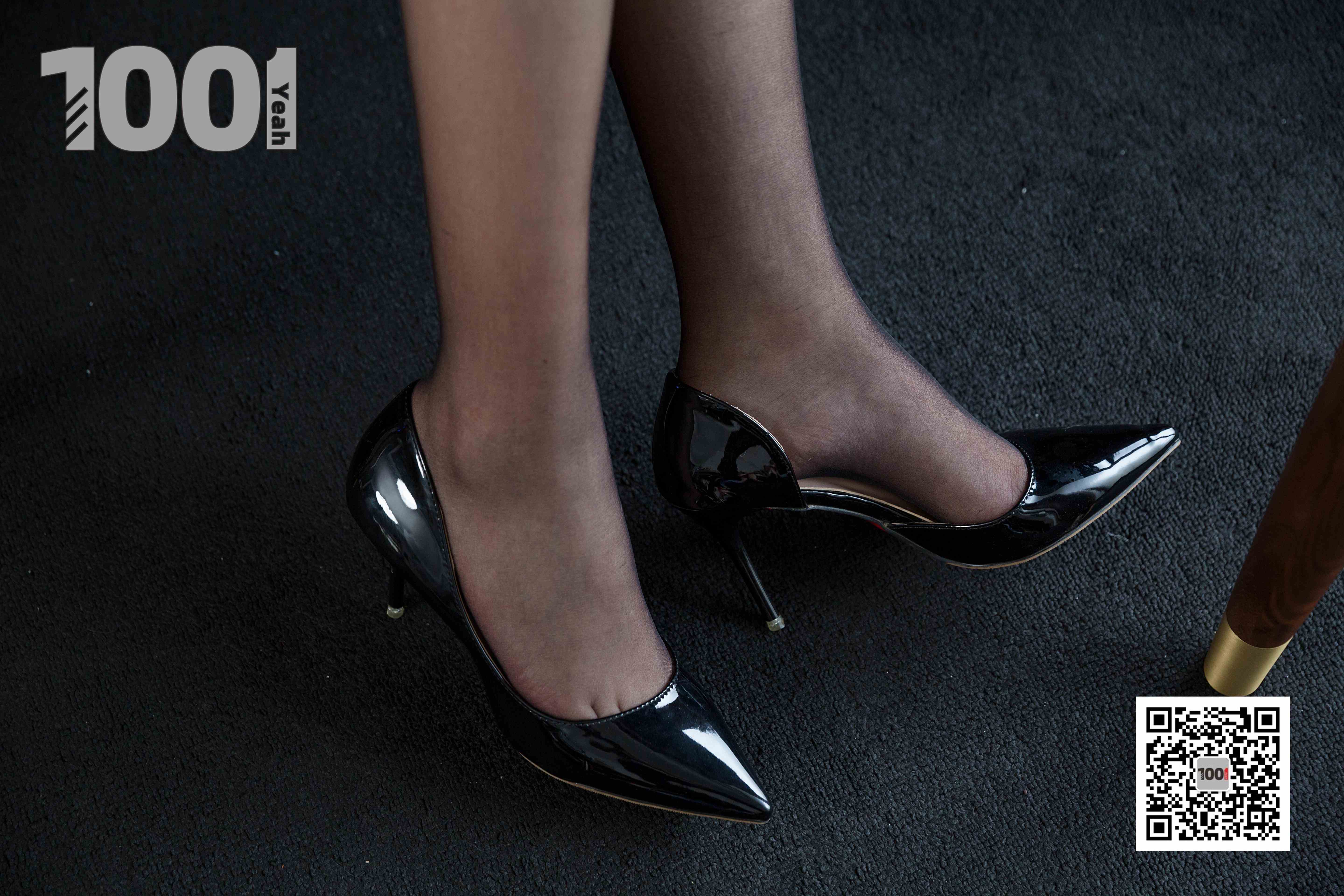 China Beauty Legs and feet 1021