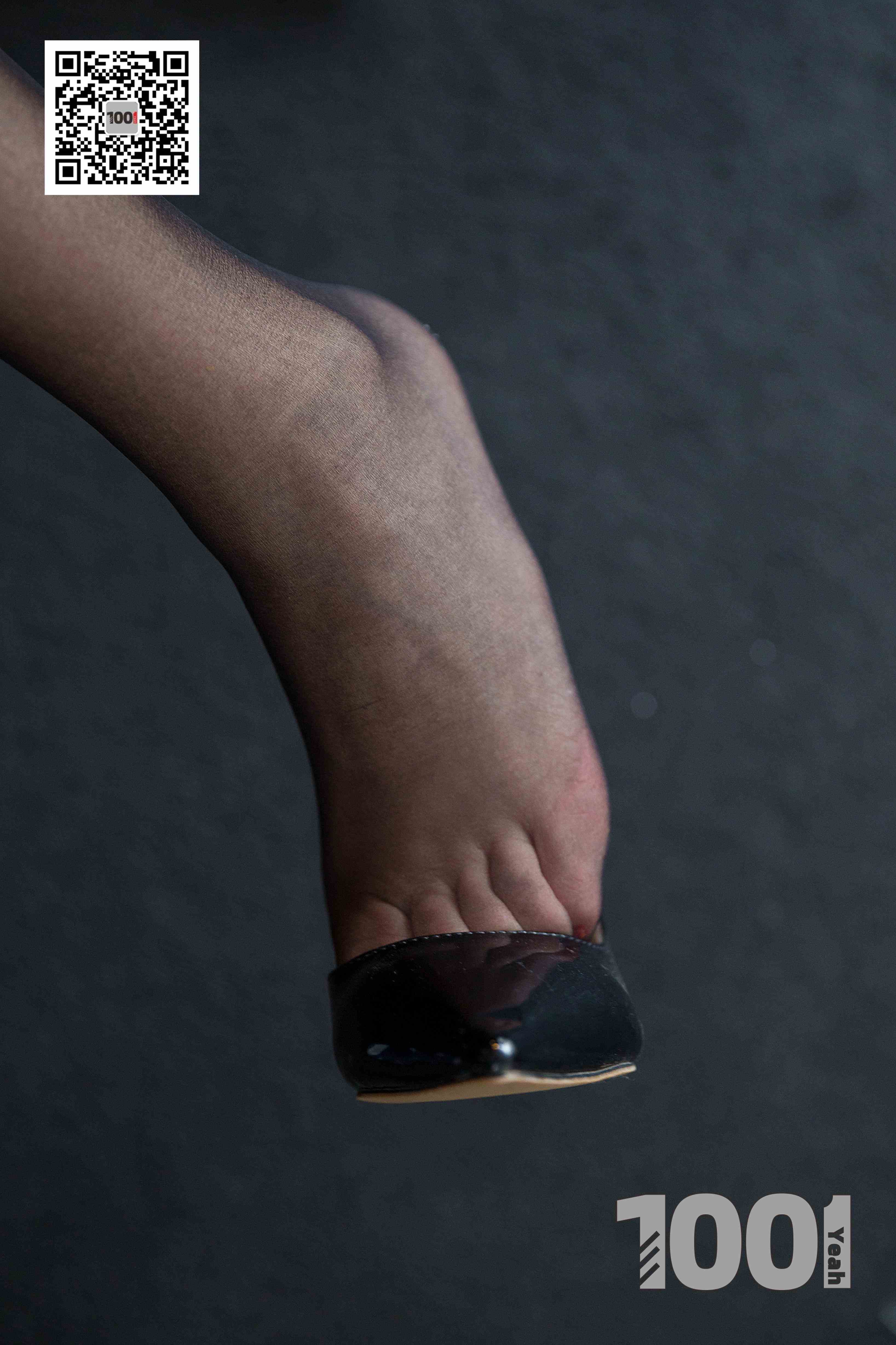 China Beauty Legs and feet 1021