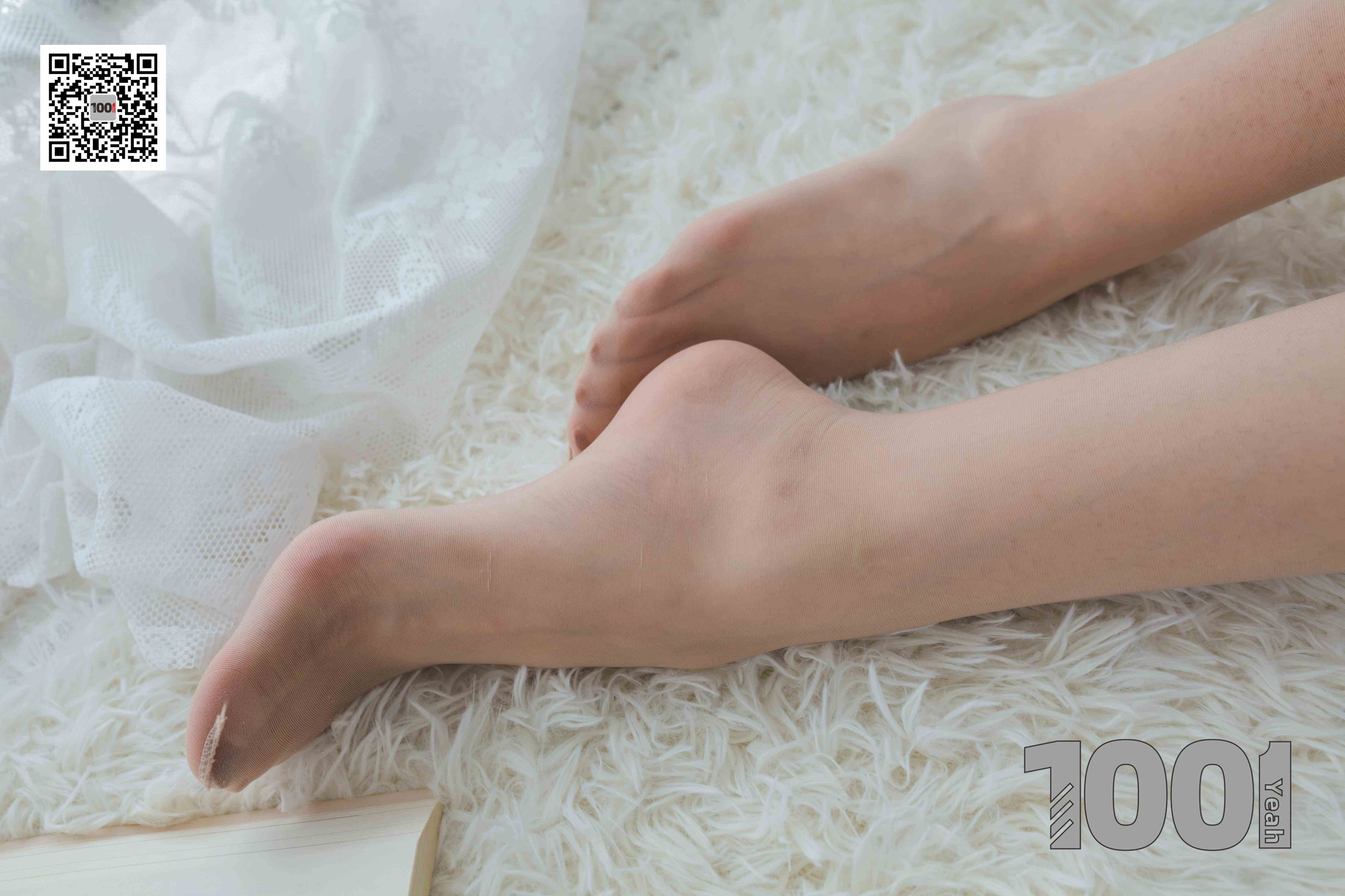 China Beauty Legs and feet 1022