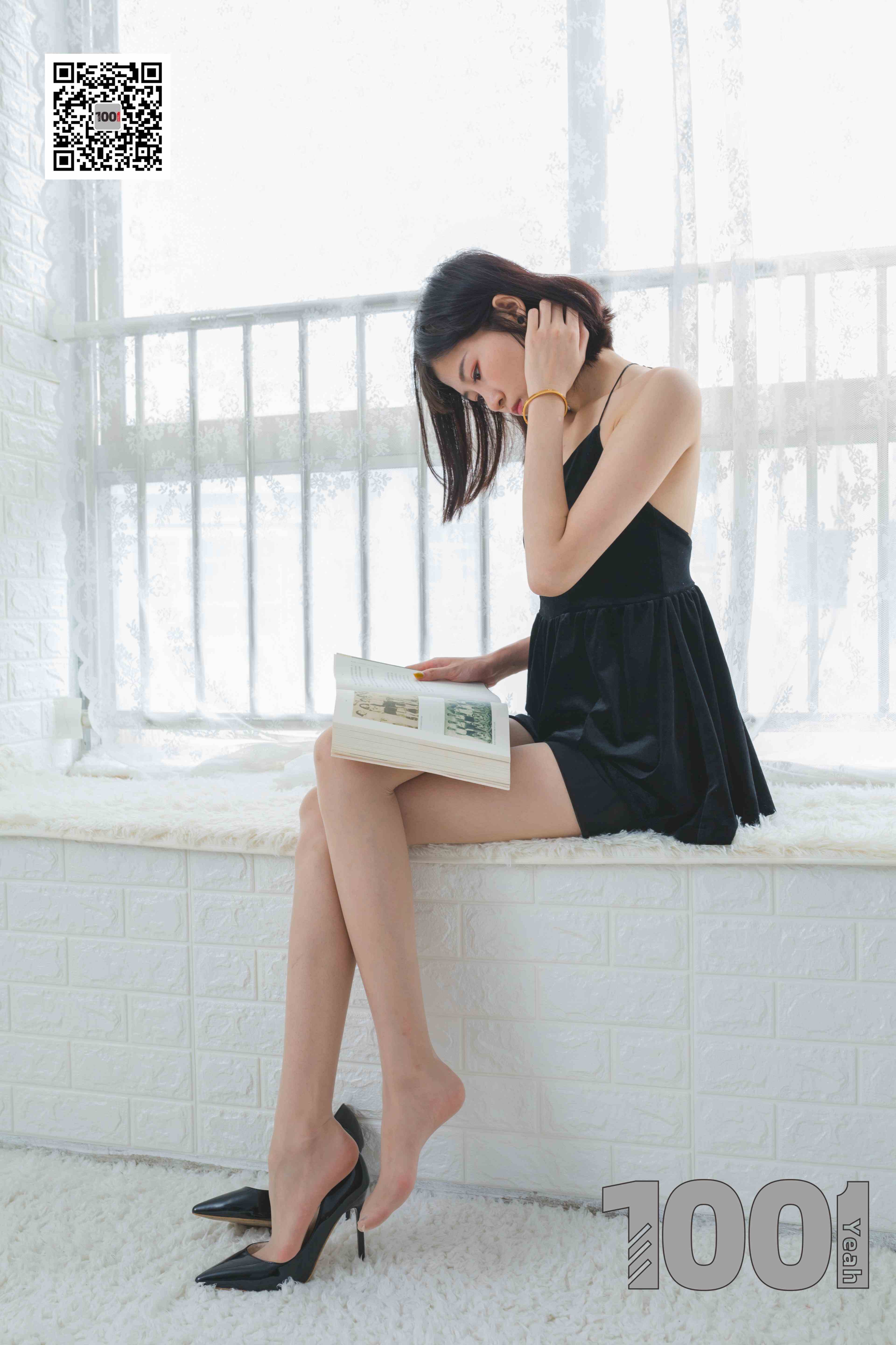 China Beauty Legs and feet 1022