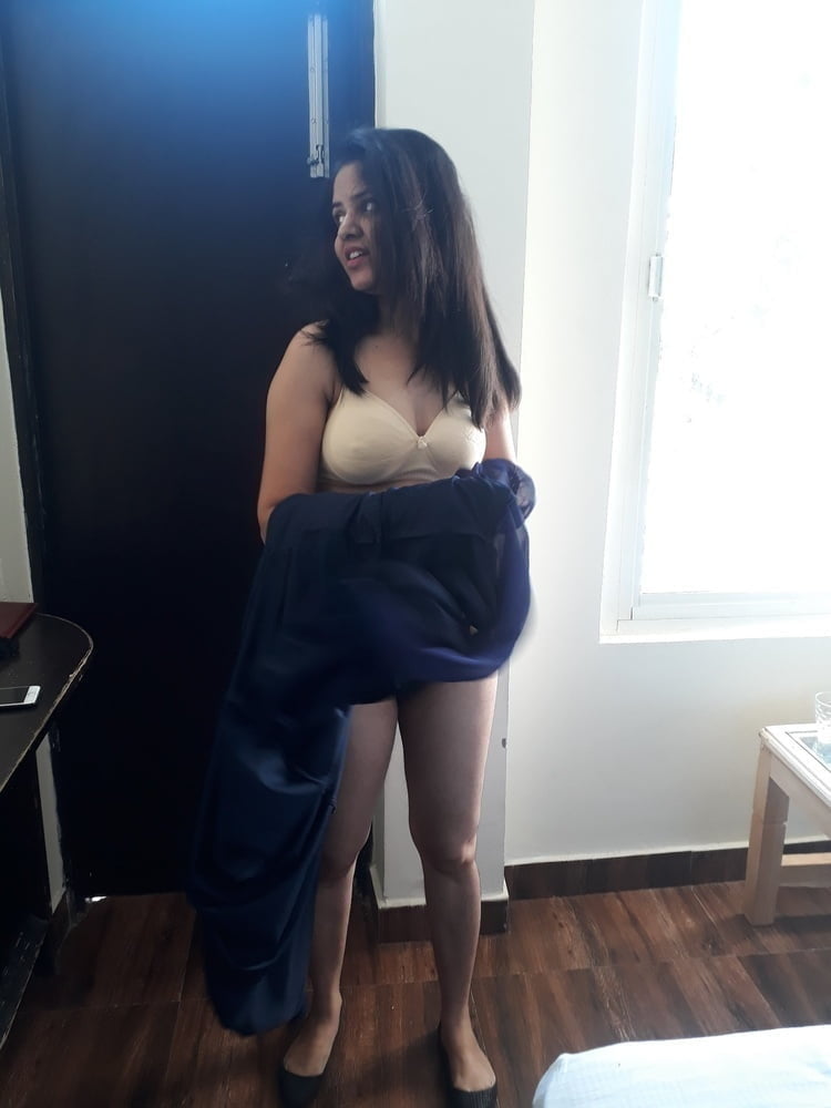 Cute Punjabi naked pics in hotel