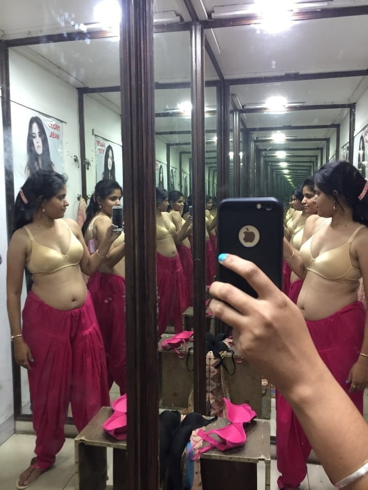 Cute Punjabi naked pics in hotel