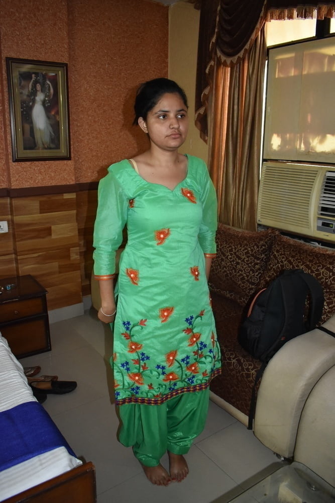 Cute Punjabi naked pics in hotel