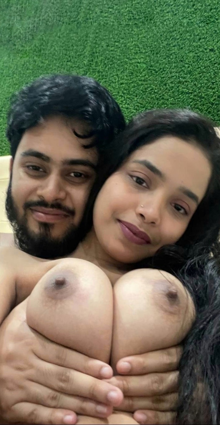 Horny Indian Couple Funtime pics